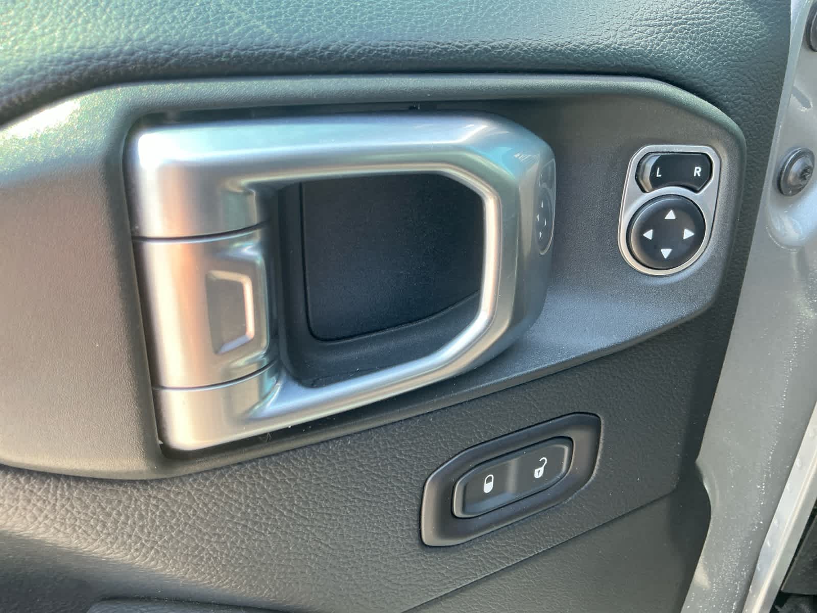Used 2018 Jeep Wrangler Unlimited SUV