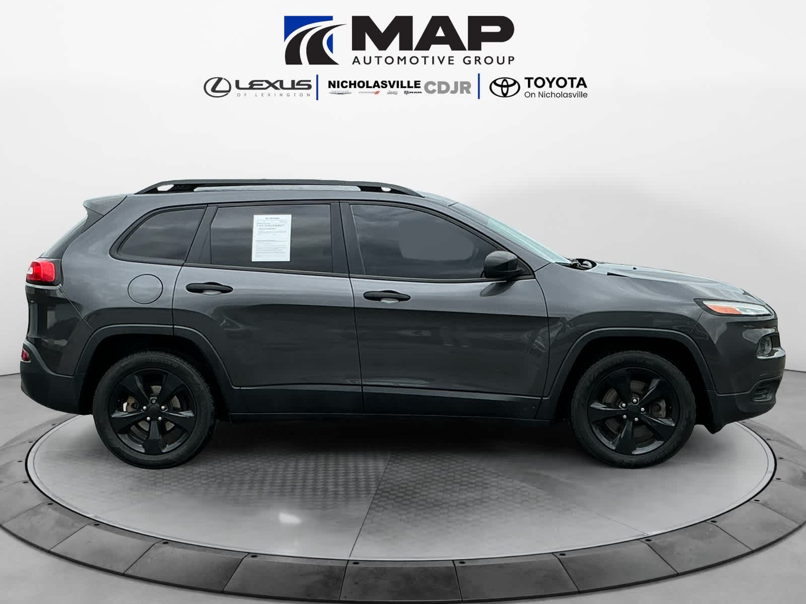 View vehicle photo 5