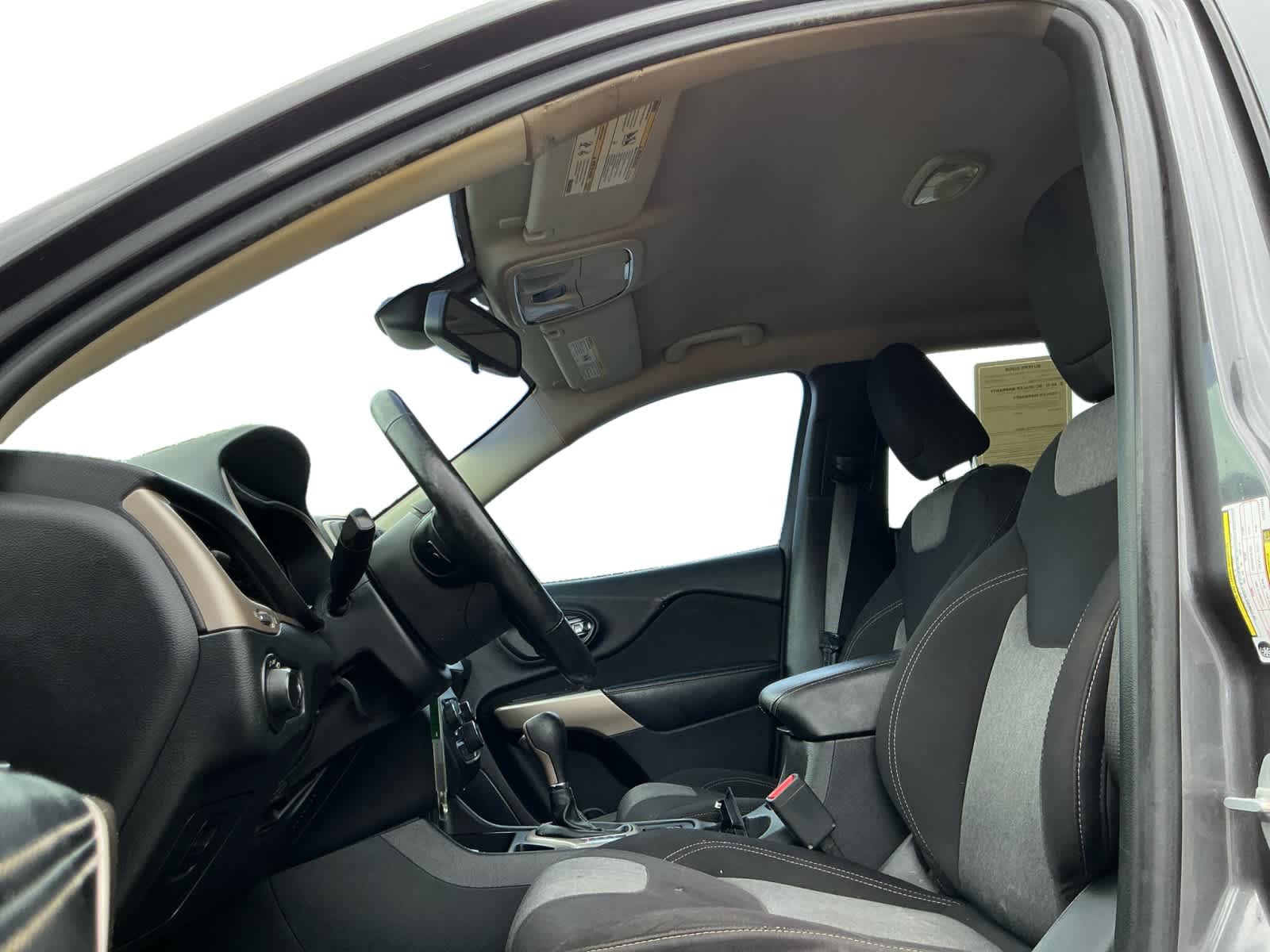 View vehicle photo 7