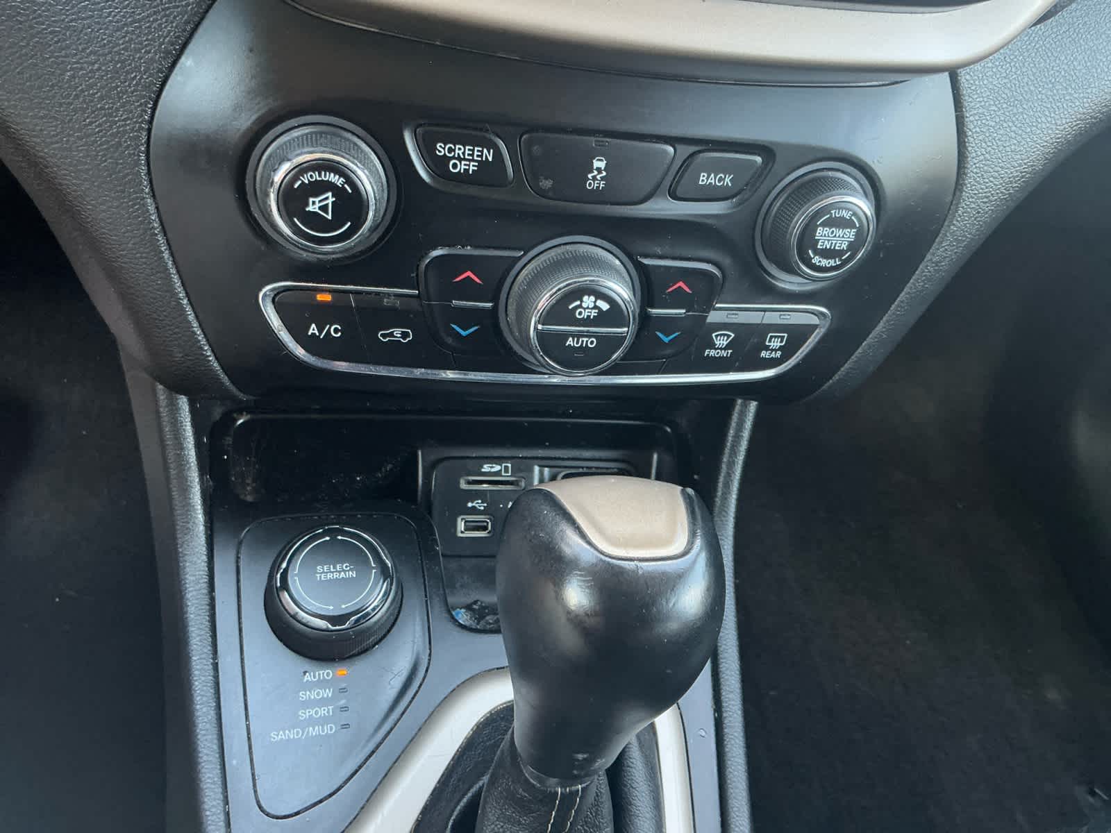 Used 2017 Jeep Cherokee SUV