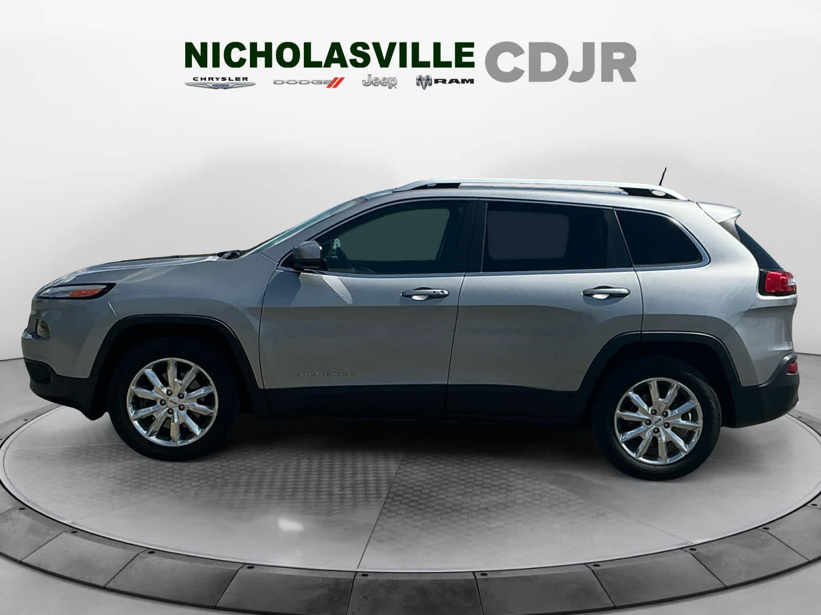 Used 2017 Jeep Cherokee SUV