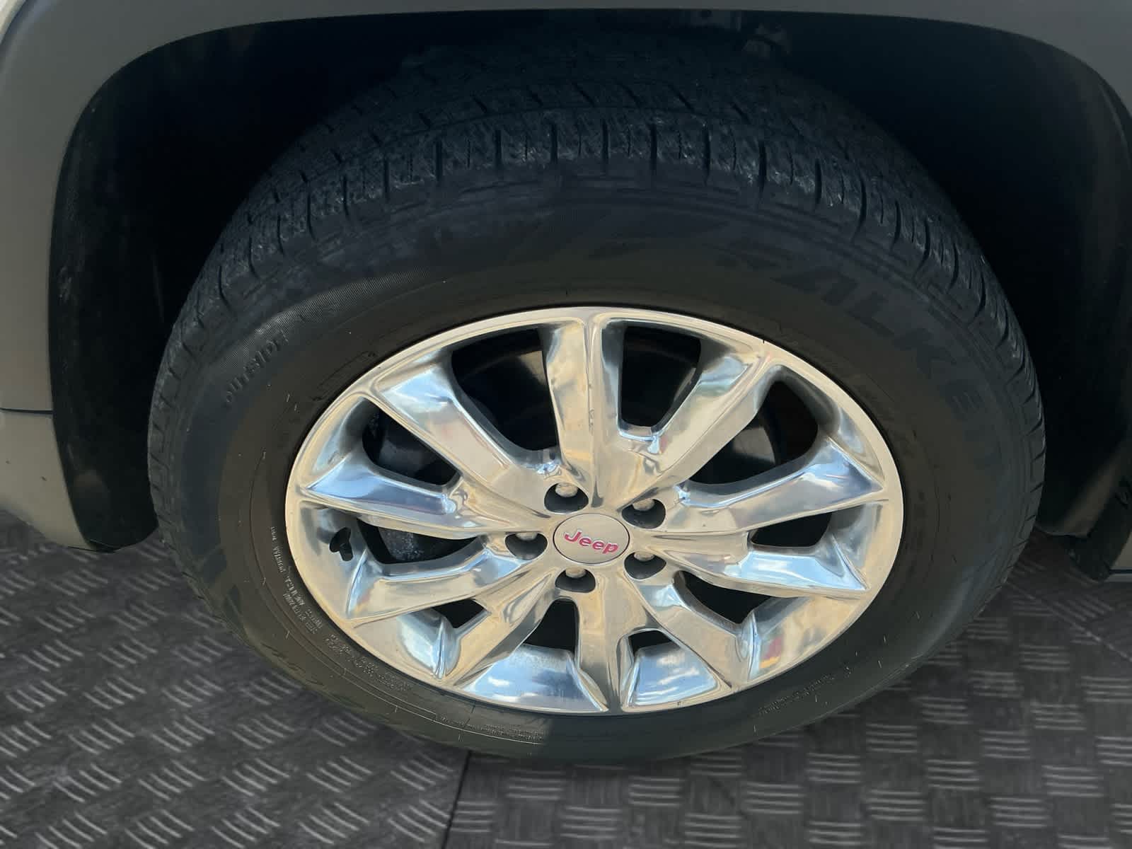 Used 2017 Jeep Cherokee SUV