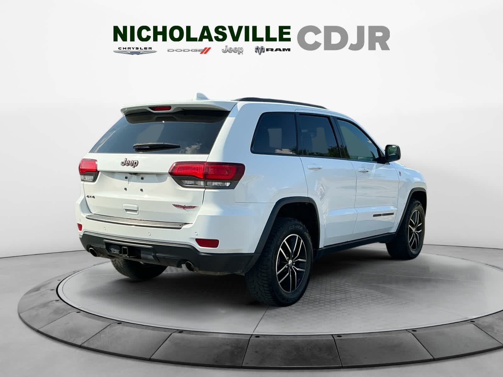 Used 2018 Jeep Grand Cherokee SUV