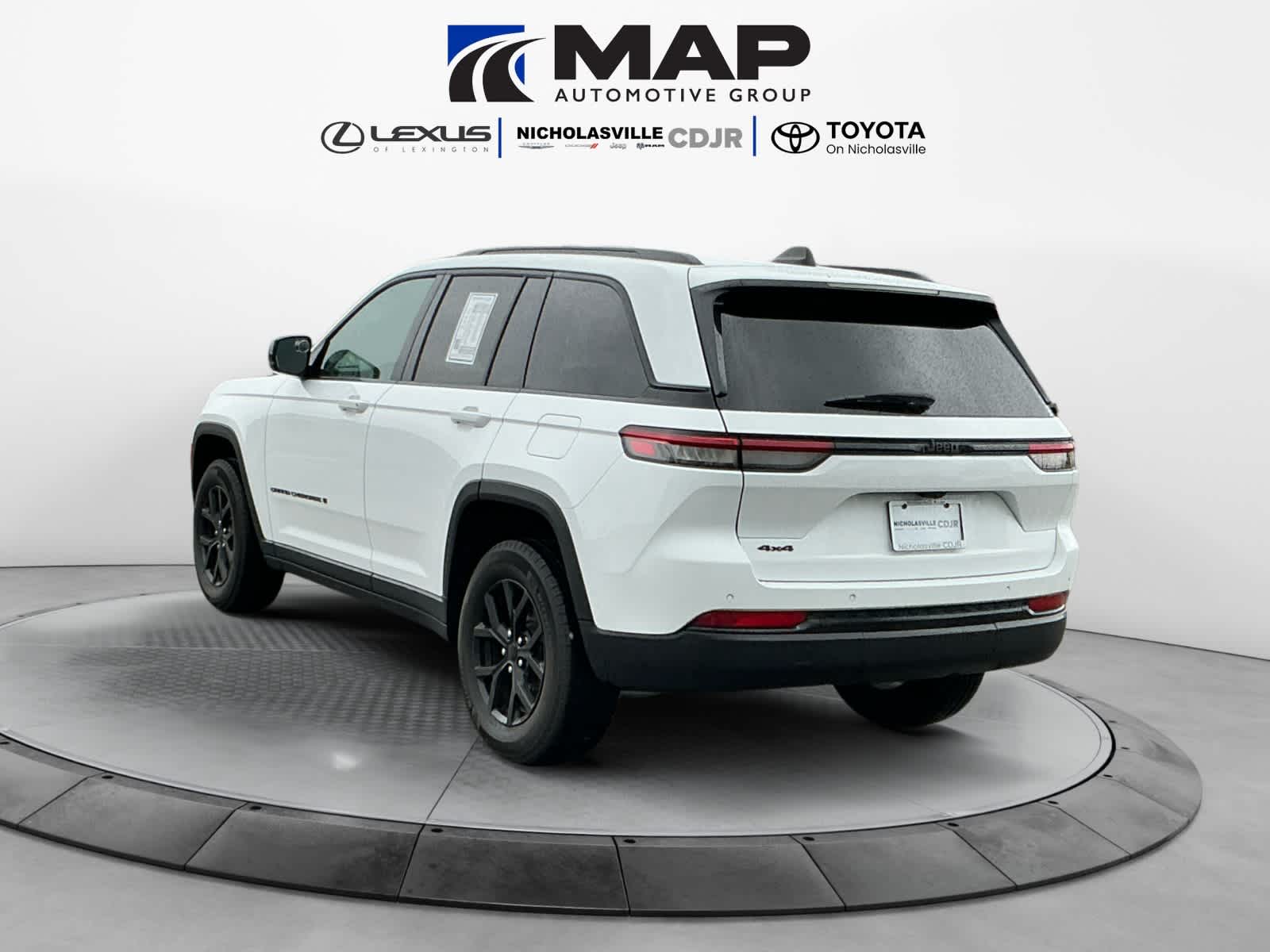 Used 2025 Jeep Grand Cherokee SUV