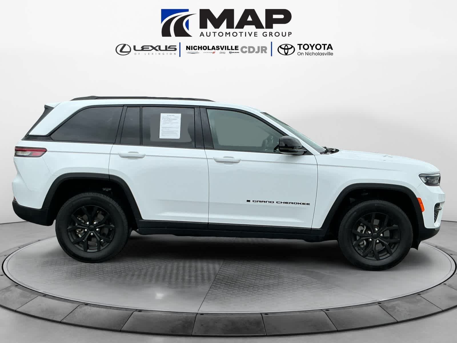 Used 2025 Jeep Grand Cherokee SUV