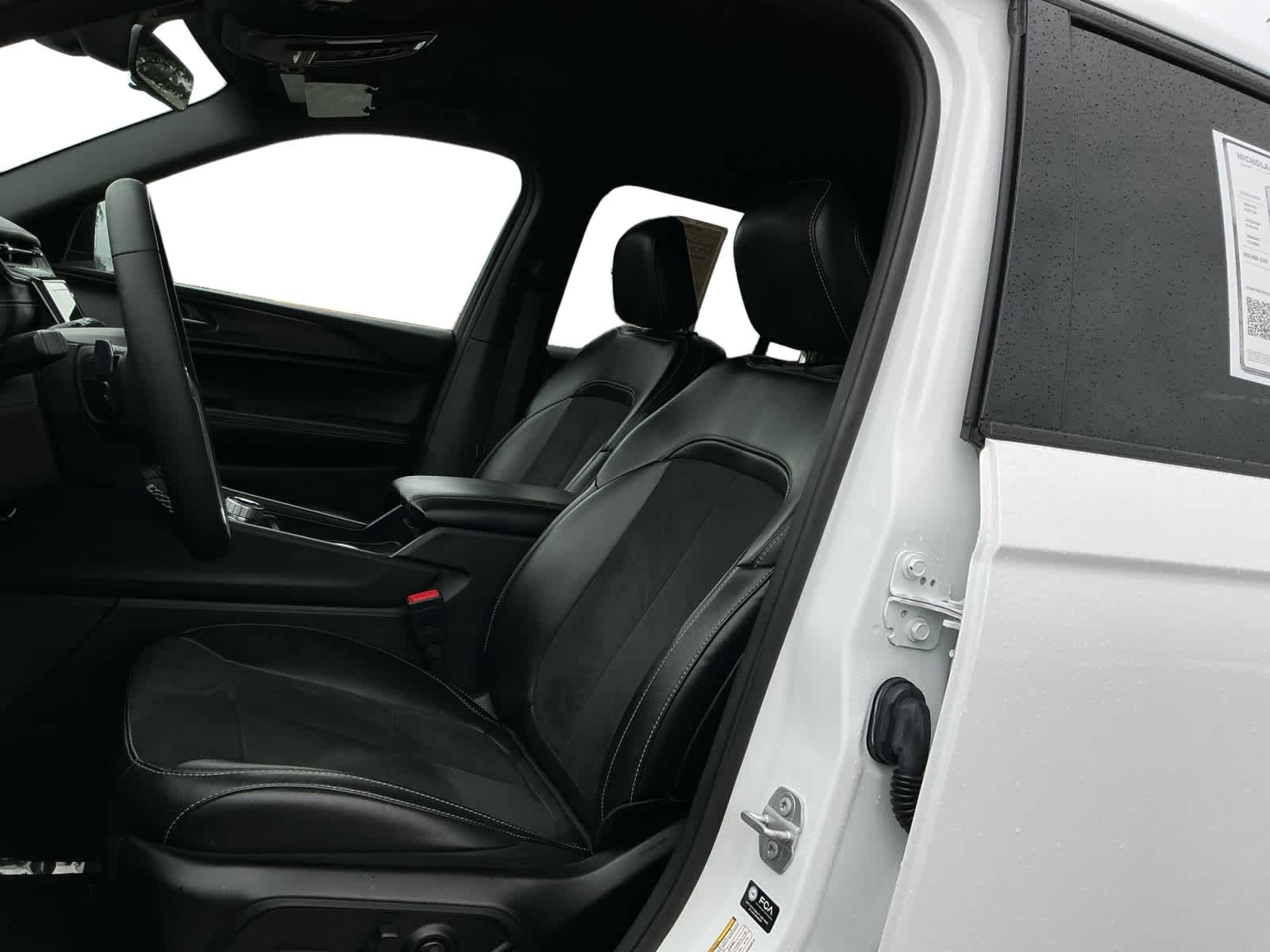 Used 2025 Jeep Grand Cherokee SUV
