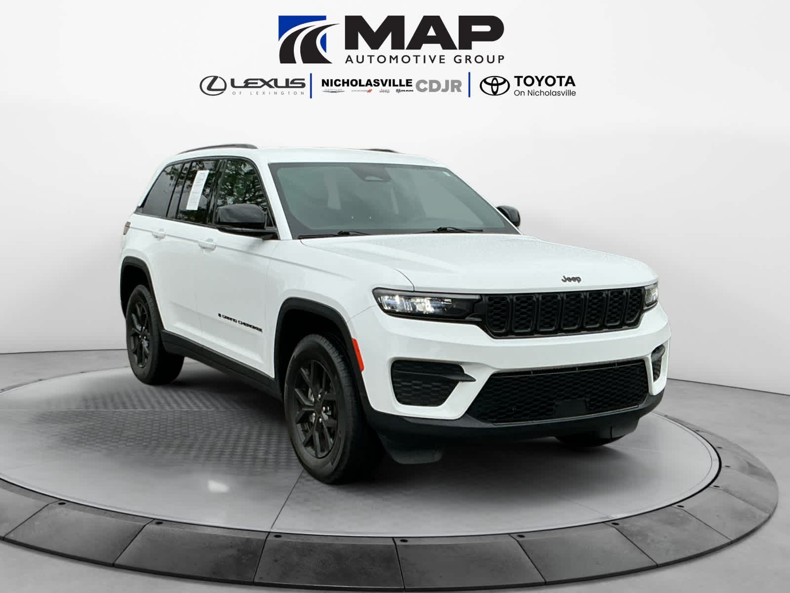 Used 2025 Jeep Grand Cherokee SUV