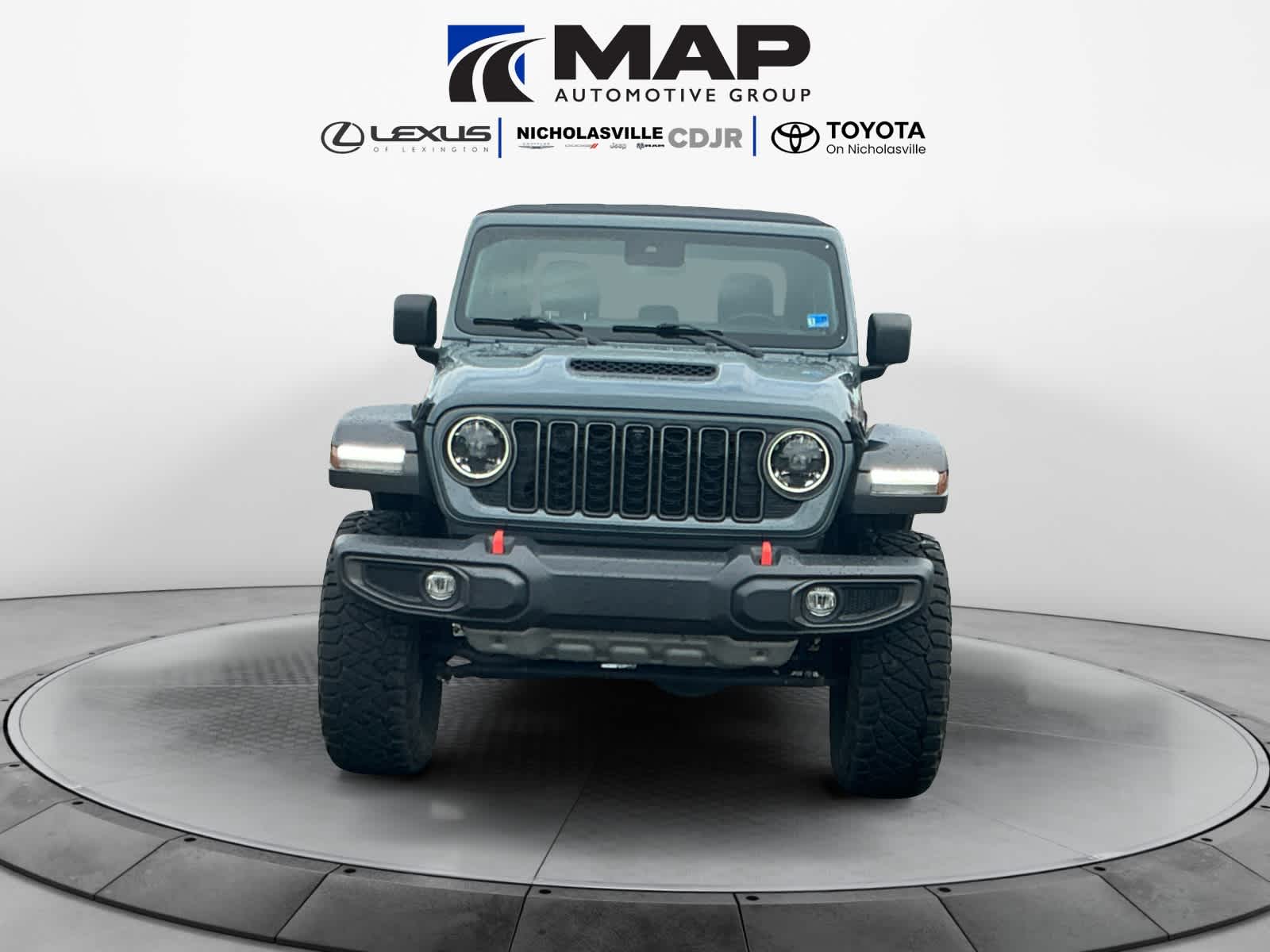 Used 2024 Jeep Gladiator Sedan