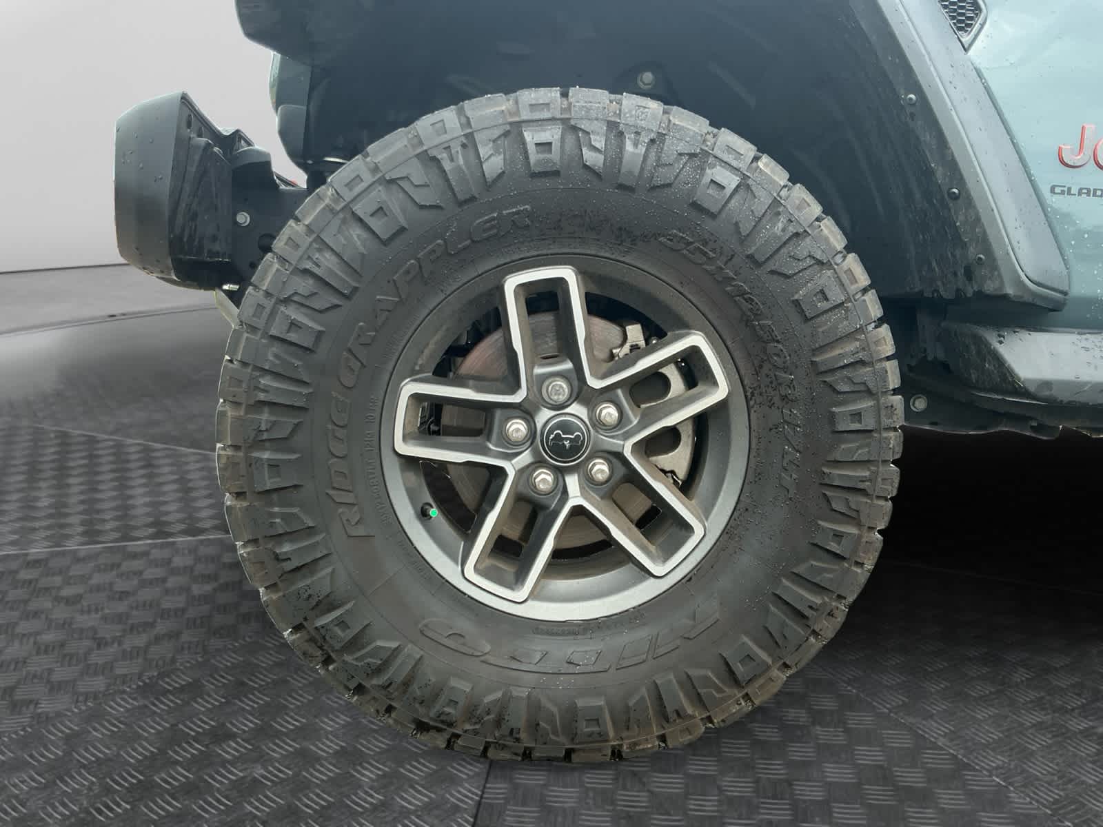 Used 2024 Jeep Gladiator Sedan