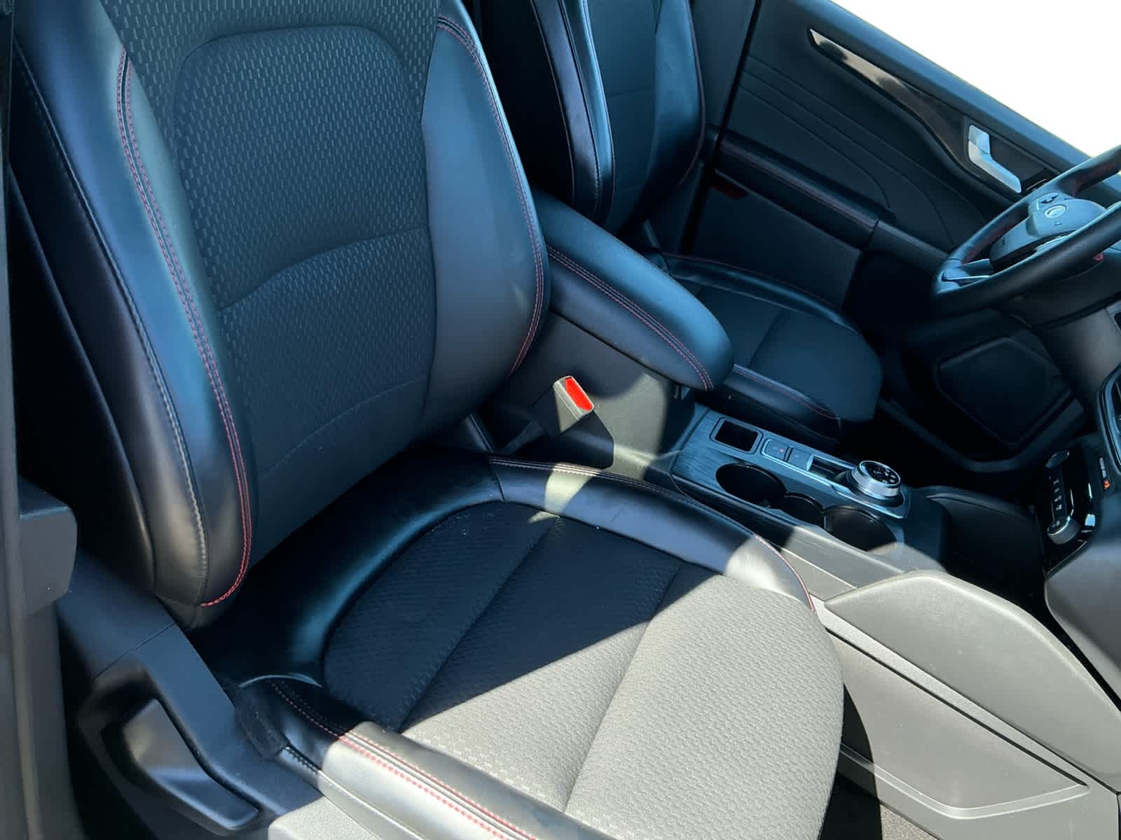 Used 2024 Ford Escape SUV