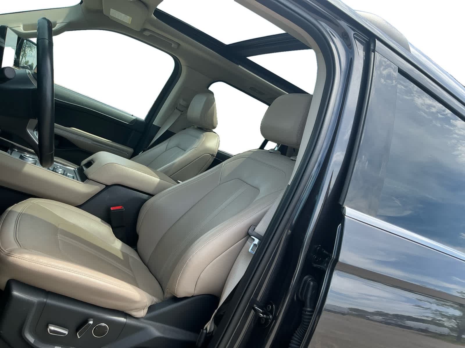 Used 2024 Ford Expedition SUV
