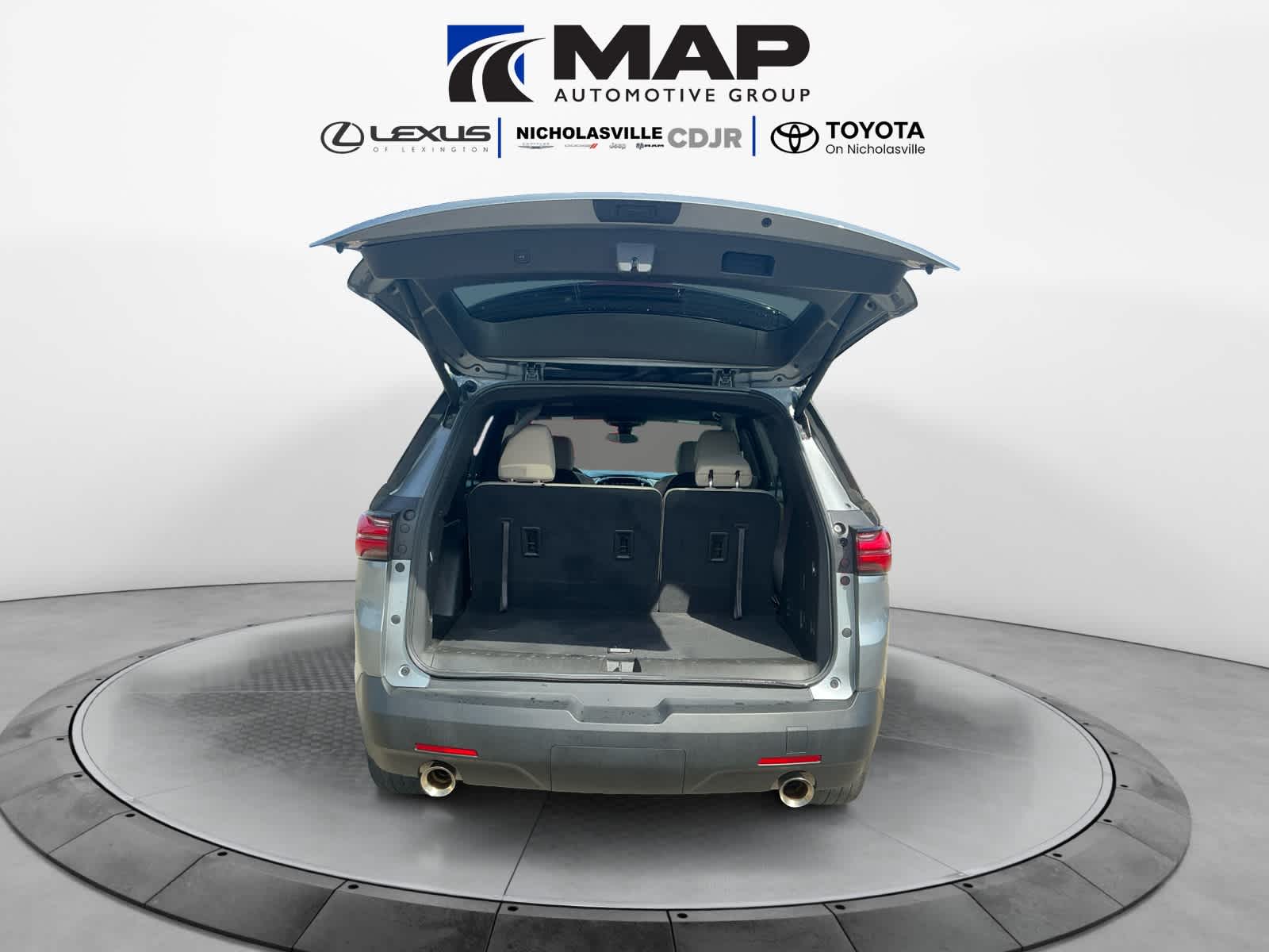 Used 2023 Chevrolet Traverse SUV