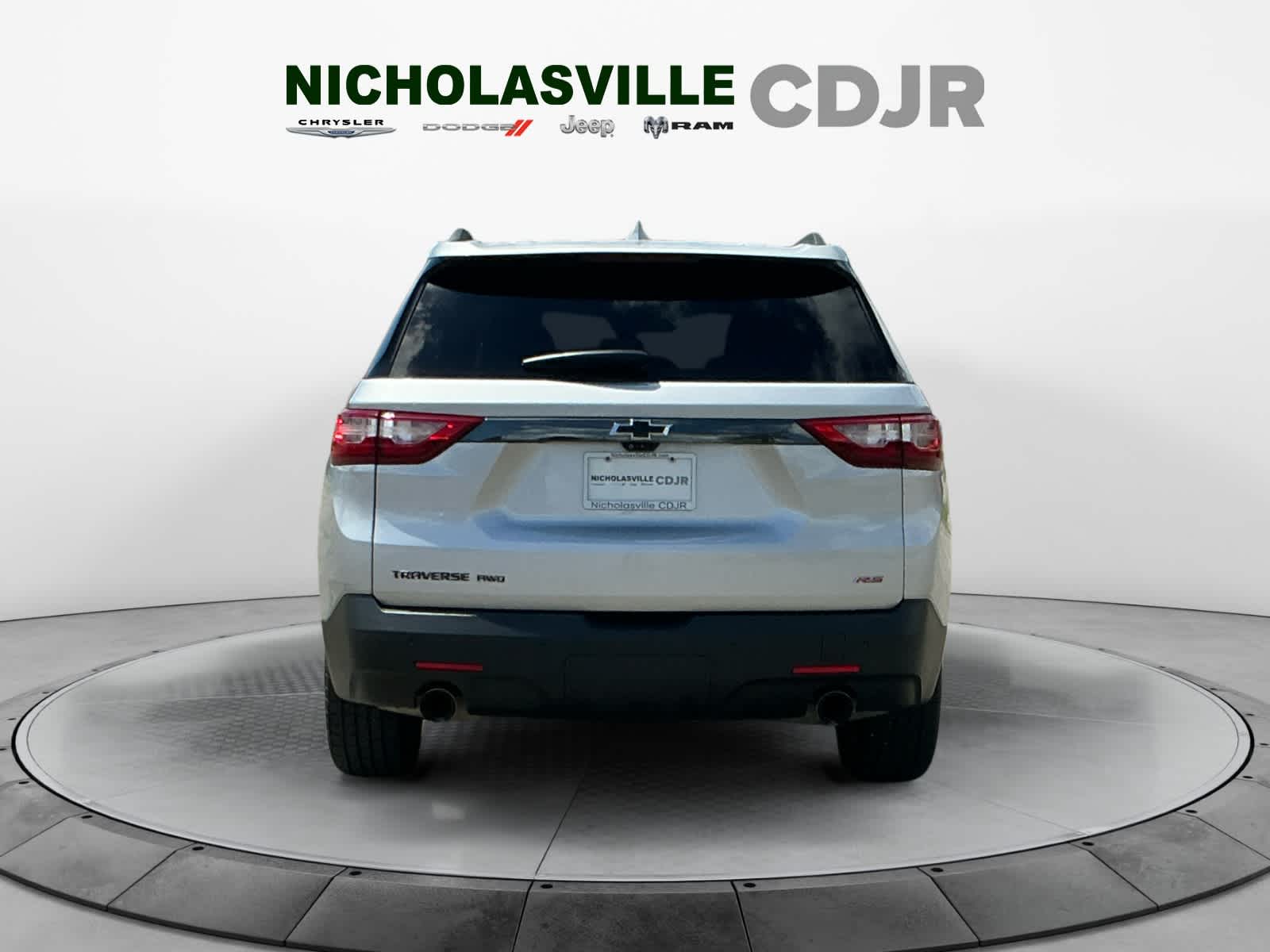 View vehicle photo 4
