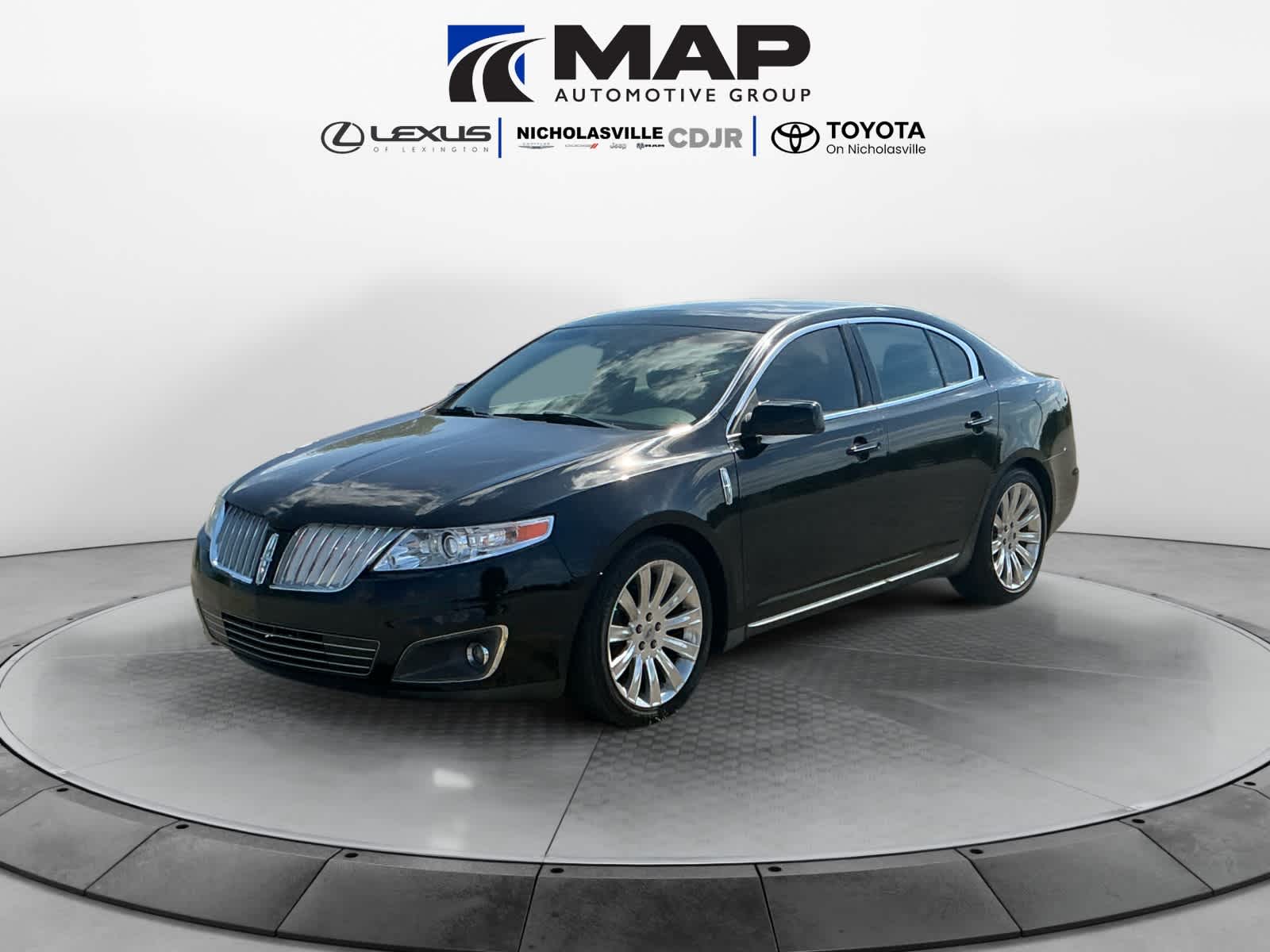 2011 Lincoln MKS FWD's photo