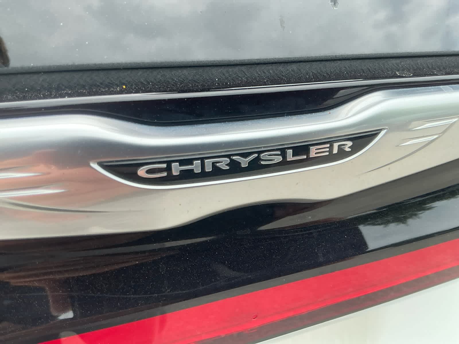 Used 2024 Chrysler Pacifica Van