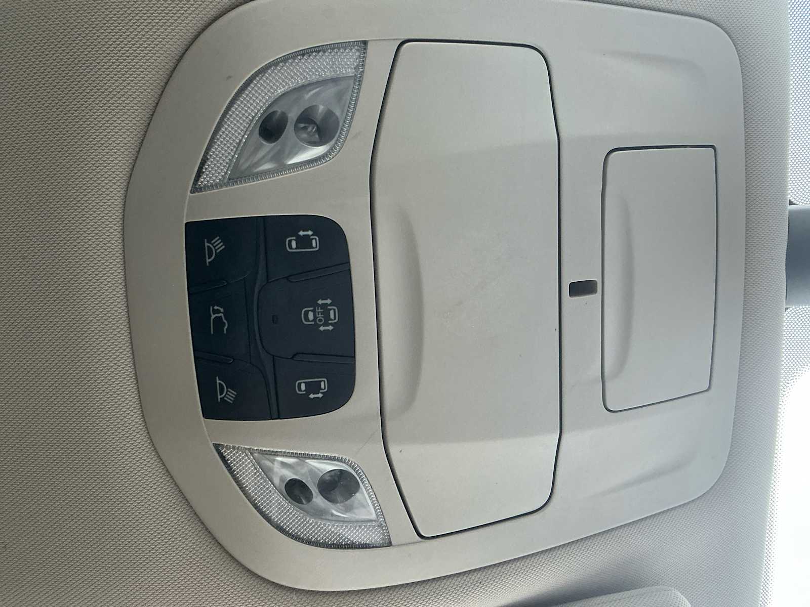 Used 2024 Chrysler Pacifica Van