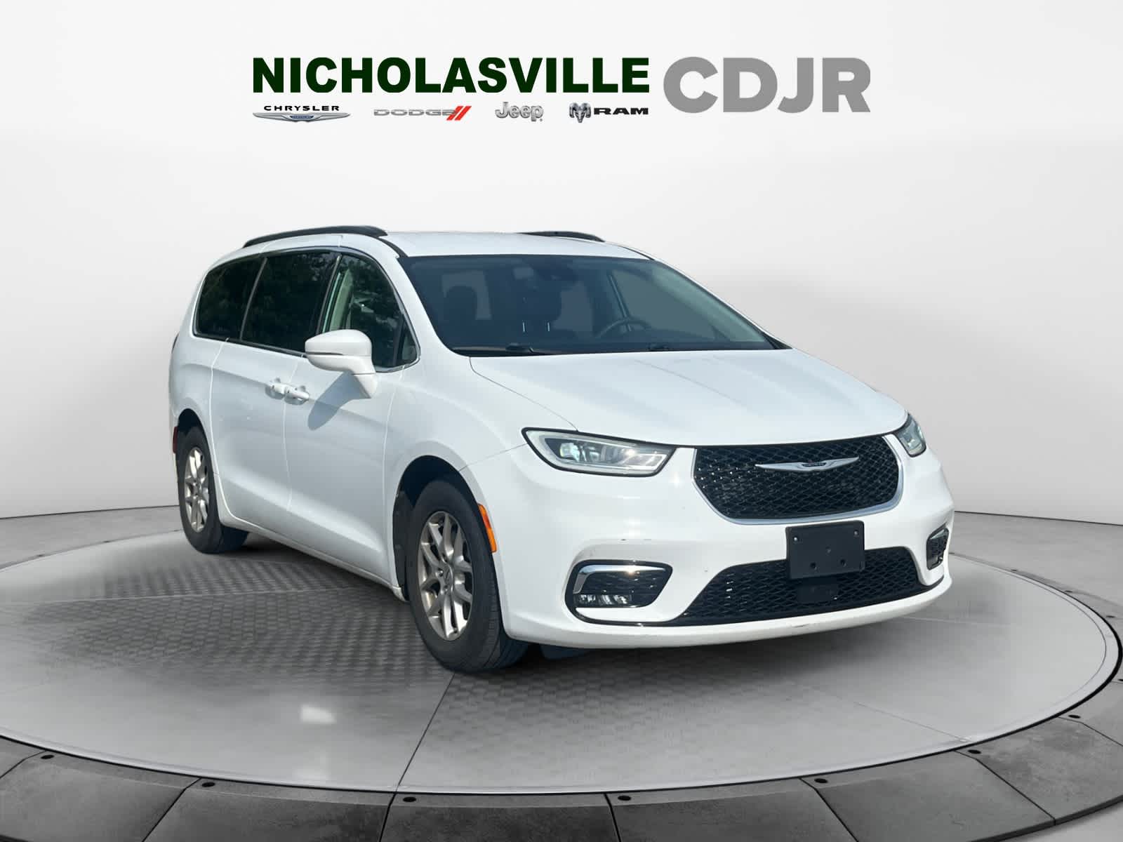 Used 2022 Chrysler Pacifica Van