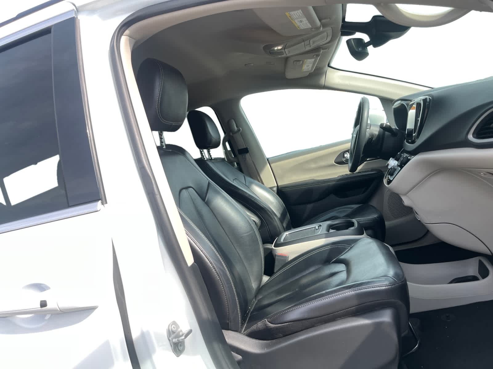 Used 2022 Chrysler Pacifica Van