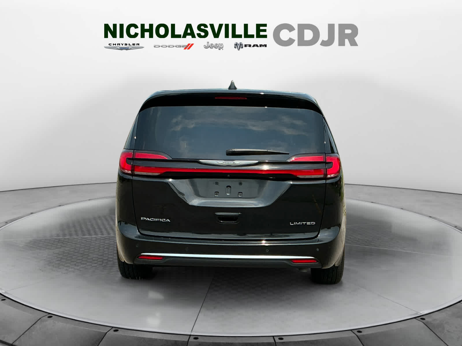 Used 2024 Chrysler Pacifica Sedan