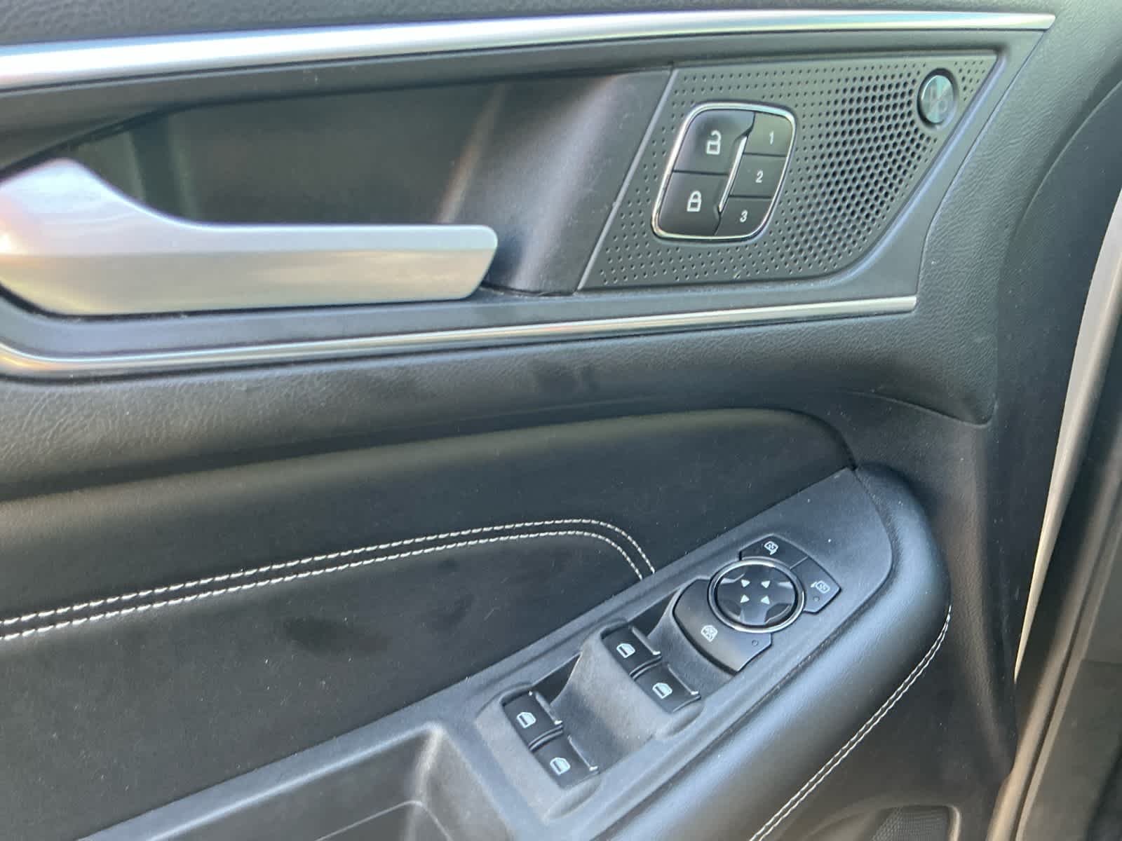Used 2022 Ford Edge SUV
