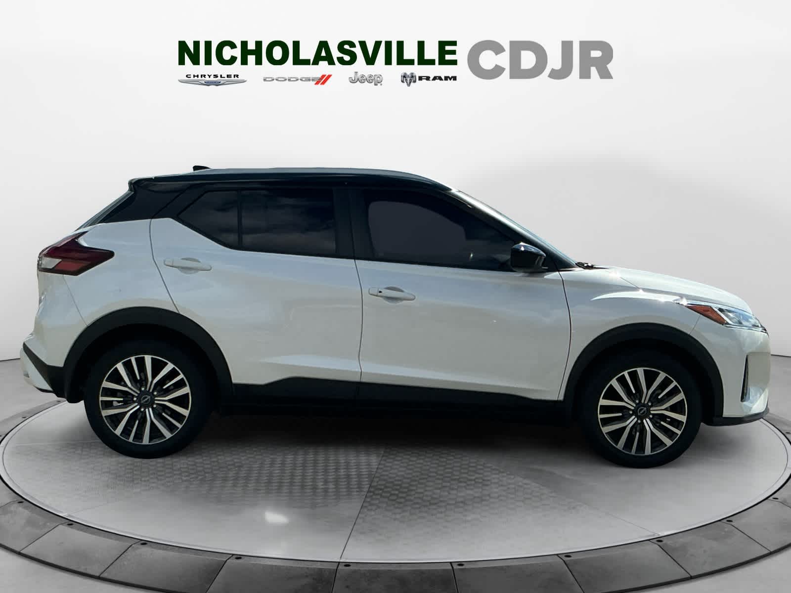 Used 2023 Nissan Kicks SUV