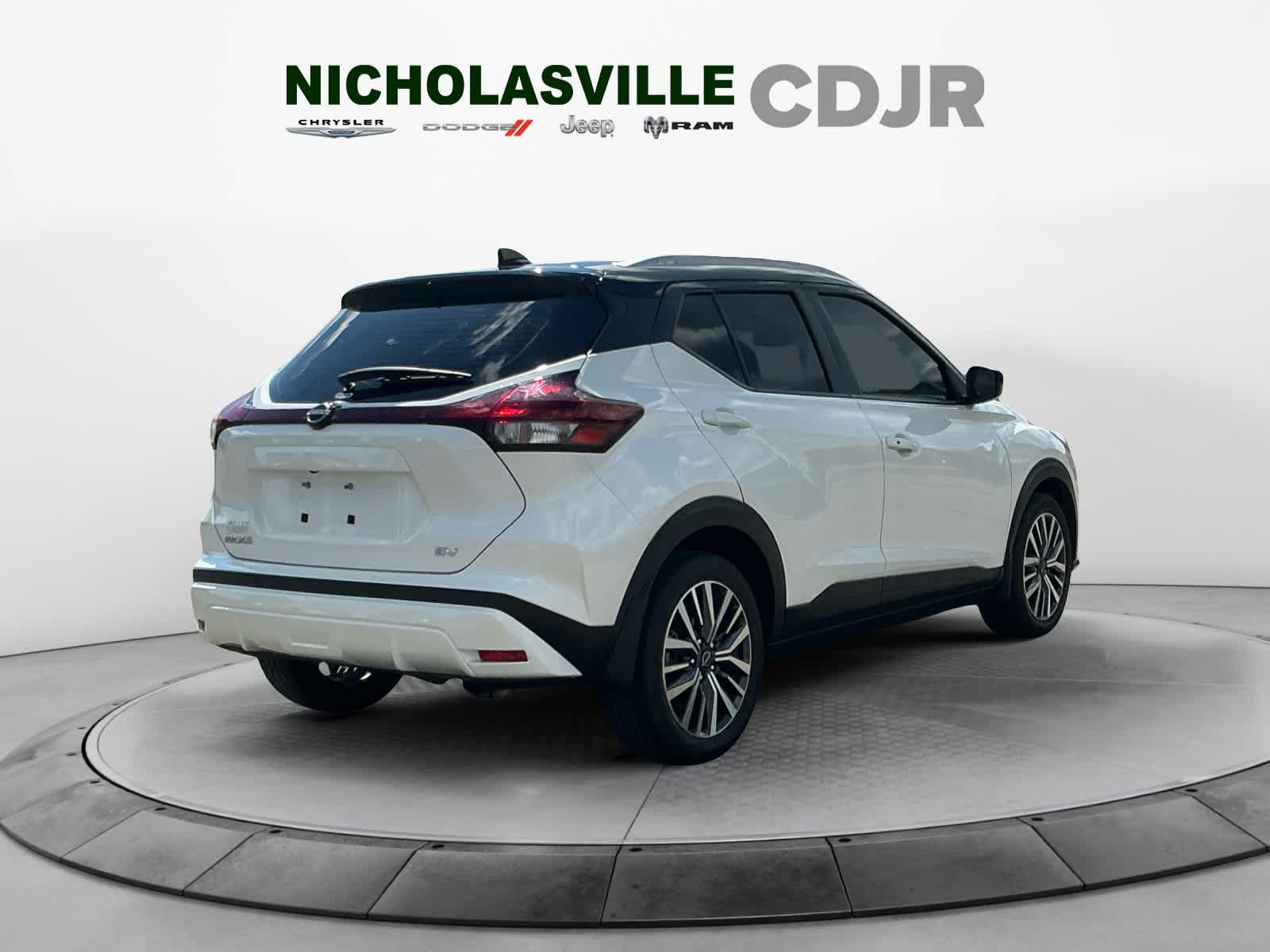 Used 2023 Nissan Kicks SUV