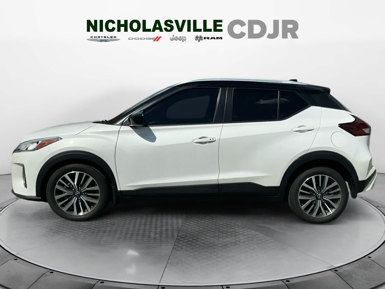 Used 2023 Nissan Kicks SUV
