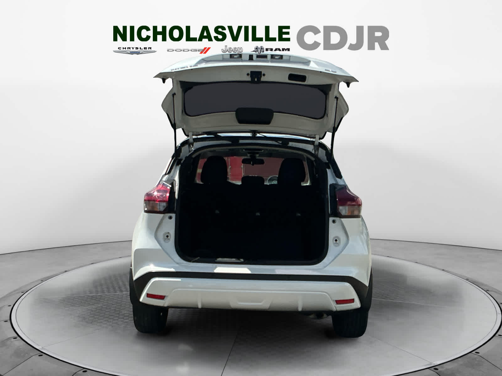 Used 2023 Nissan Kicks SUV