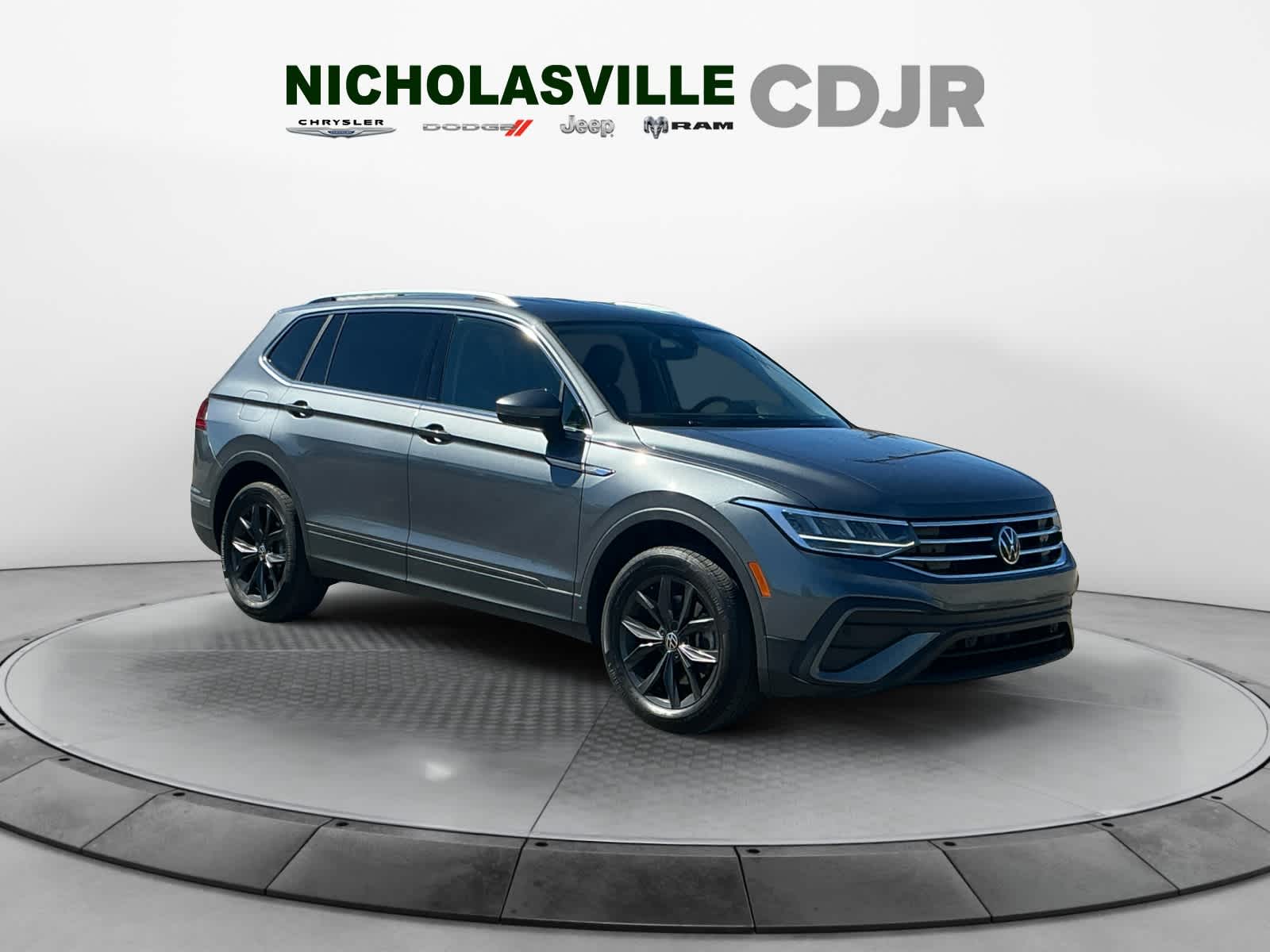 Used 2024 Volkswagen Tiguan SUV