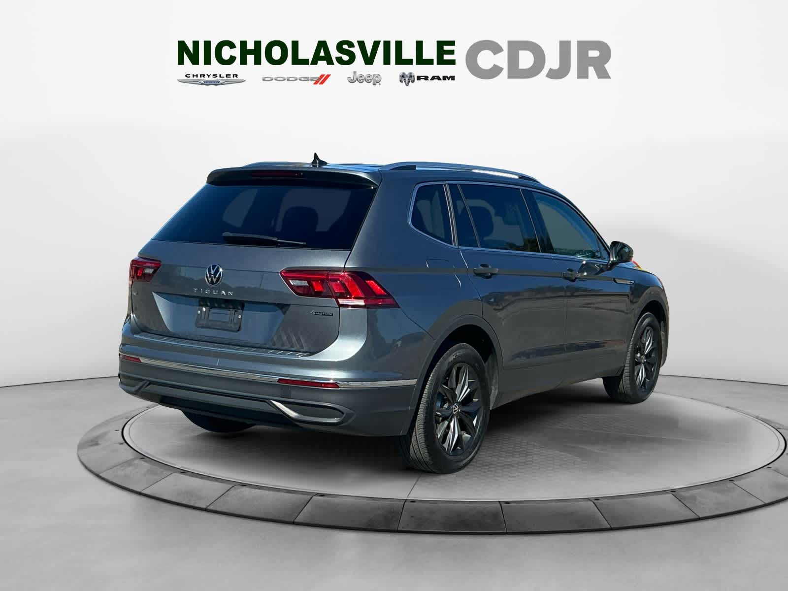 Used 2024 Volkswagen Tiguan SUV