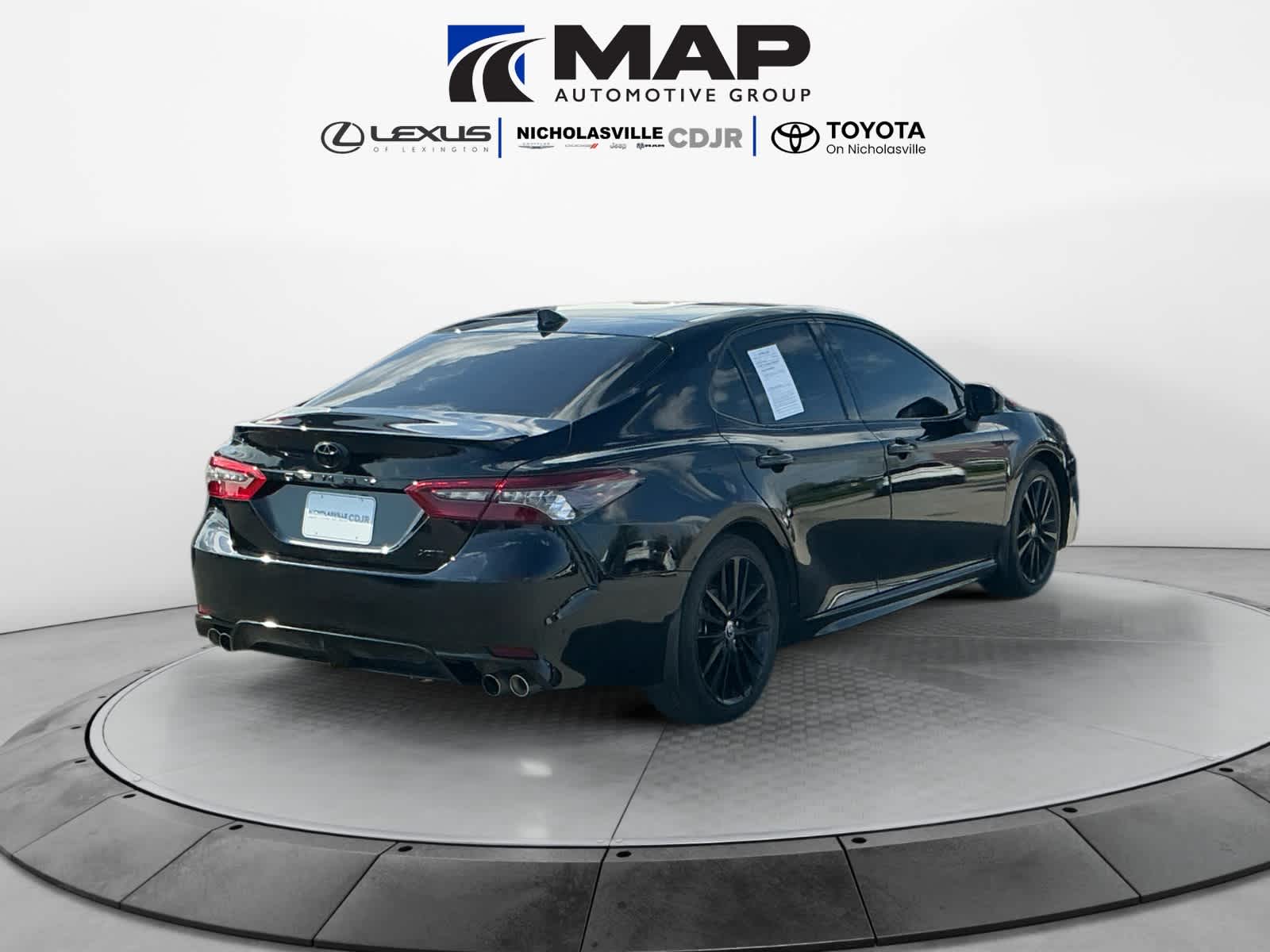 View vehicle photo 5