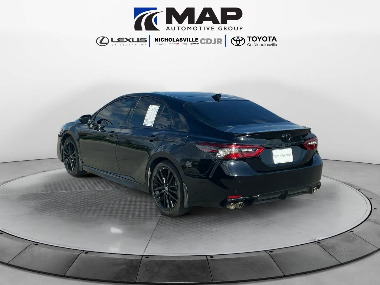 View vehicle photo 3