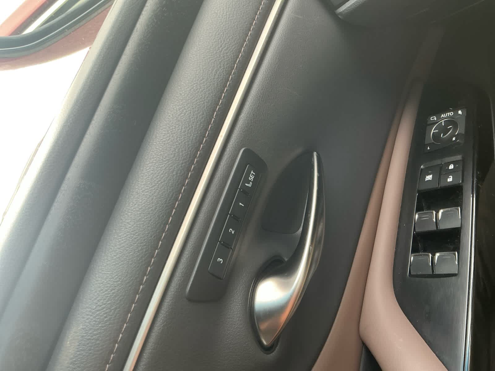 Used 2022 Lexus ES 350 Sedan