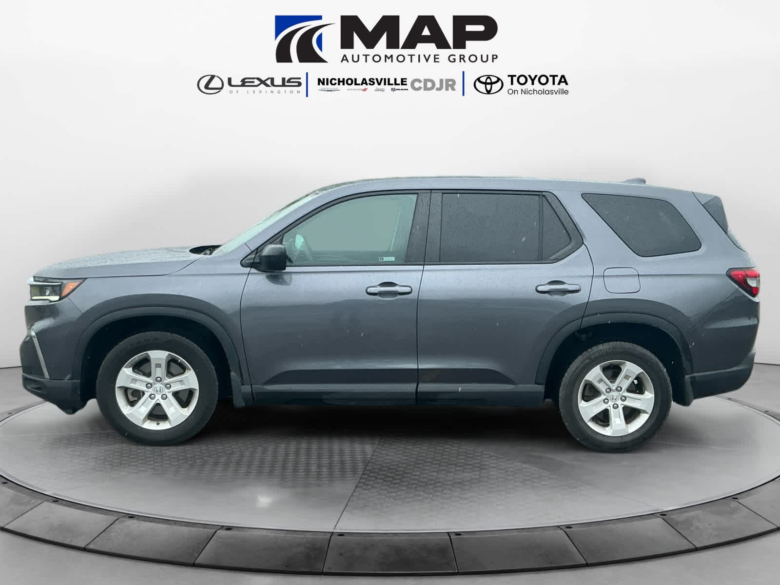 Used 2023 Honda Pilot Sedan