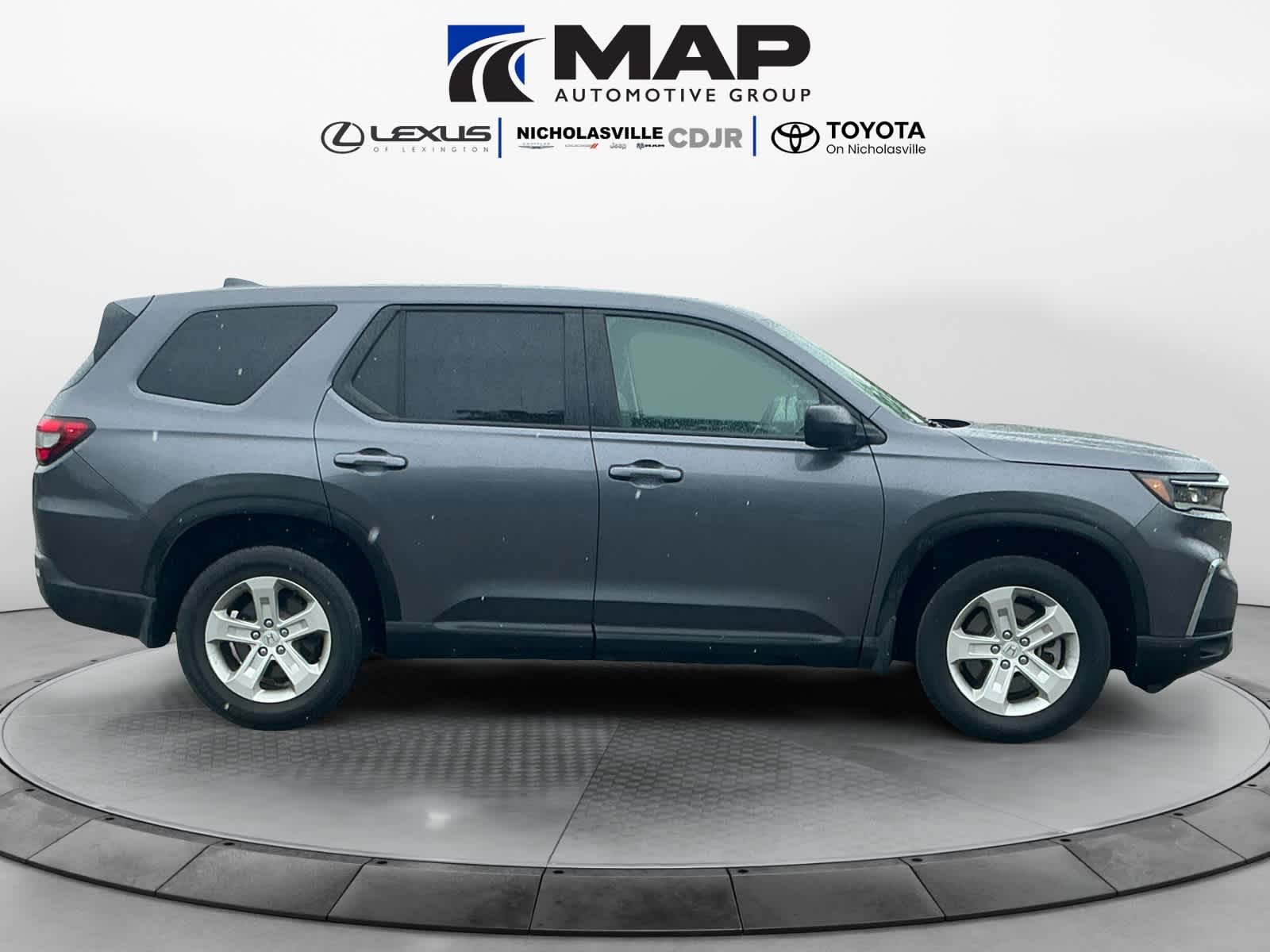 Used 2023 Honda Pilot Sedan
