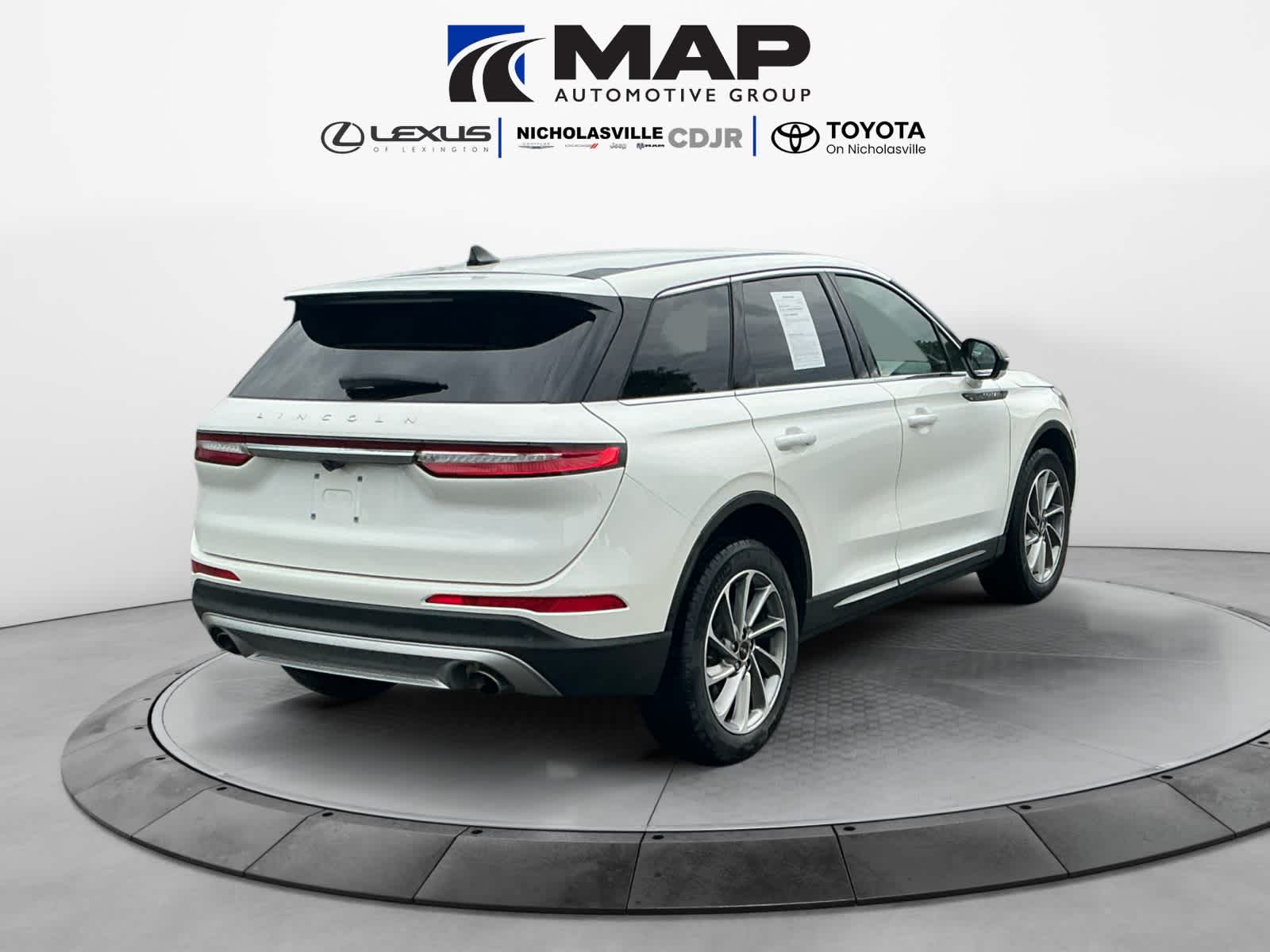 Used 2024 Lincoln Corsair Sedan