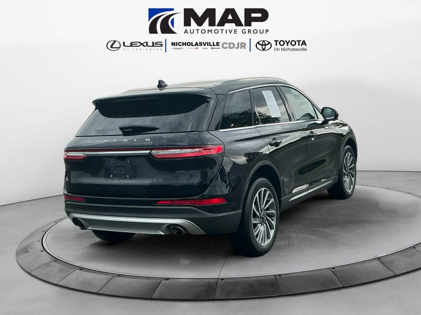 Used 2024 Lincoln Corsair Sedan
