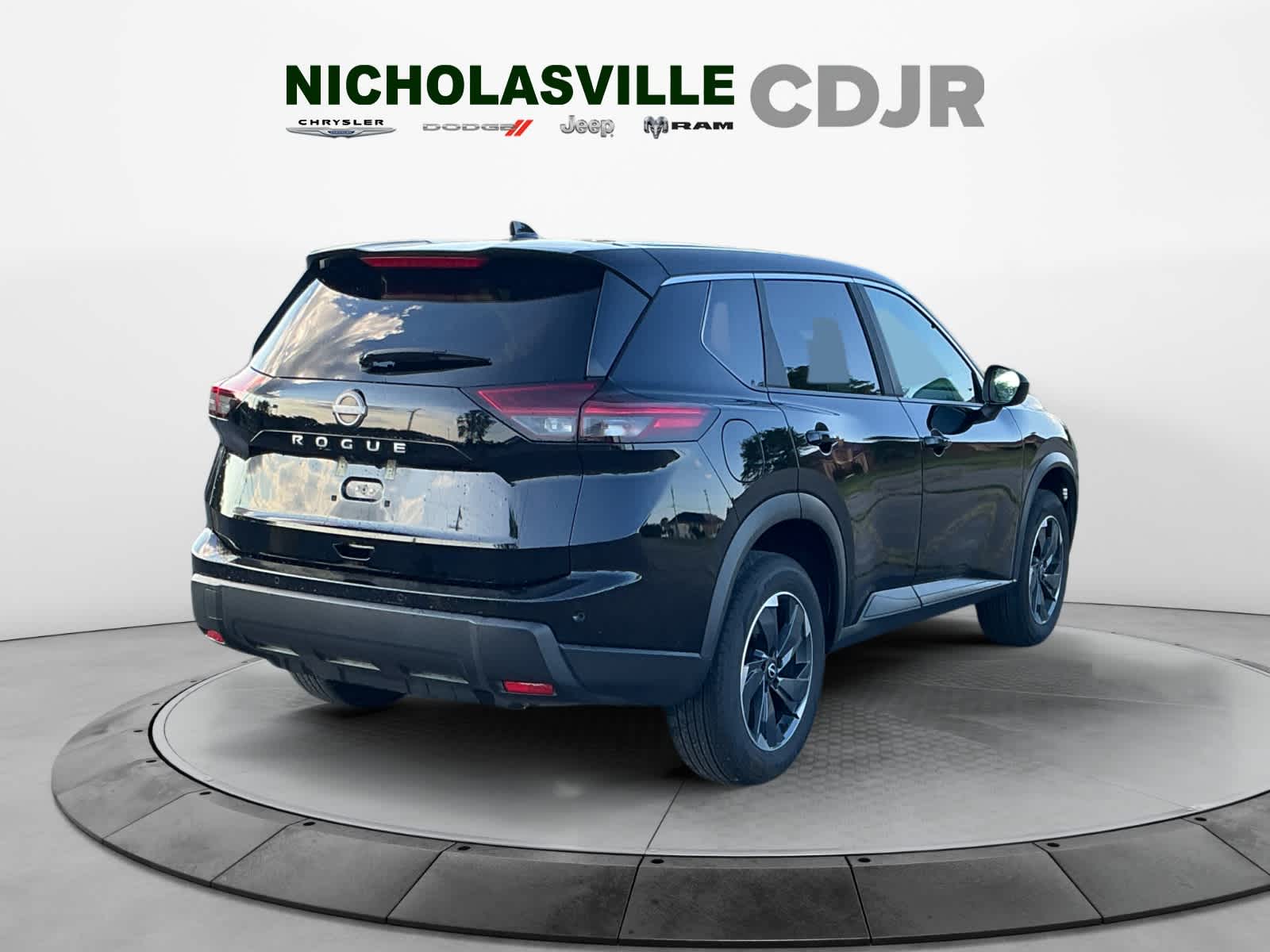 Used 2025 Nissan Rogue SUV