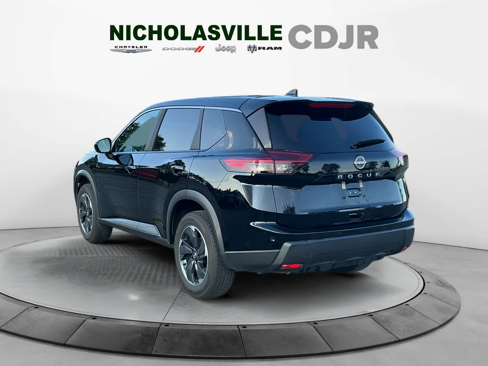 Used 2025 Nissan Rogue SUV
