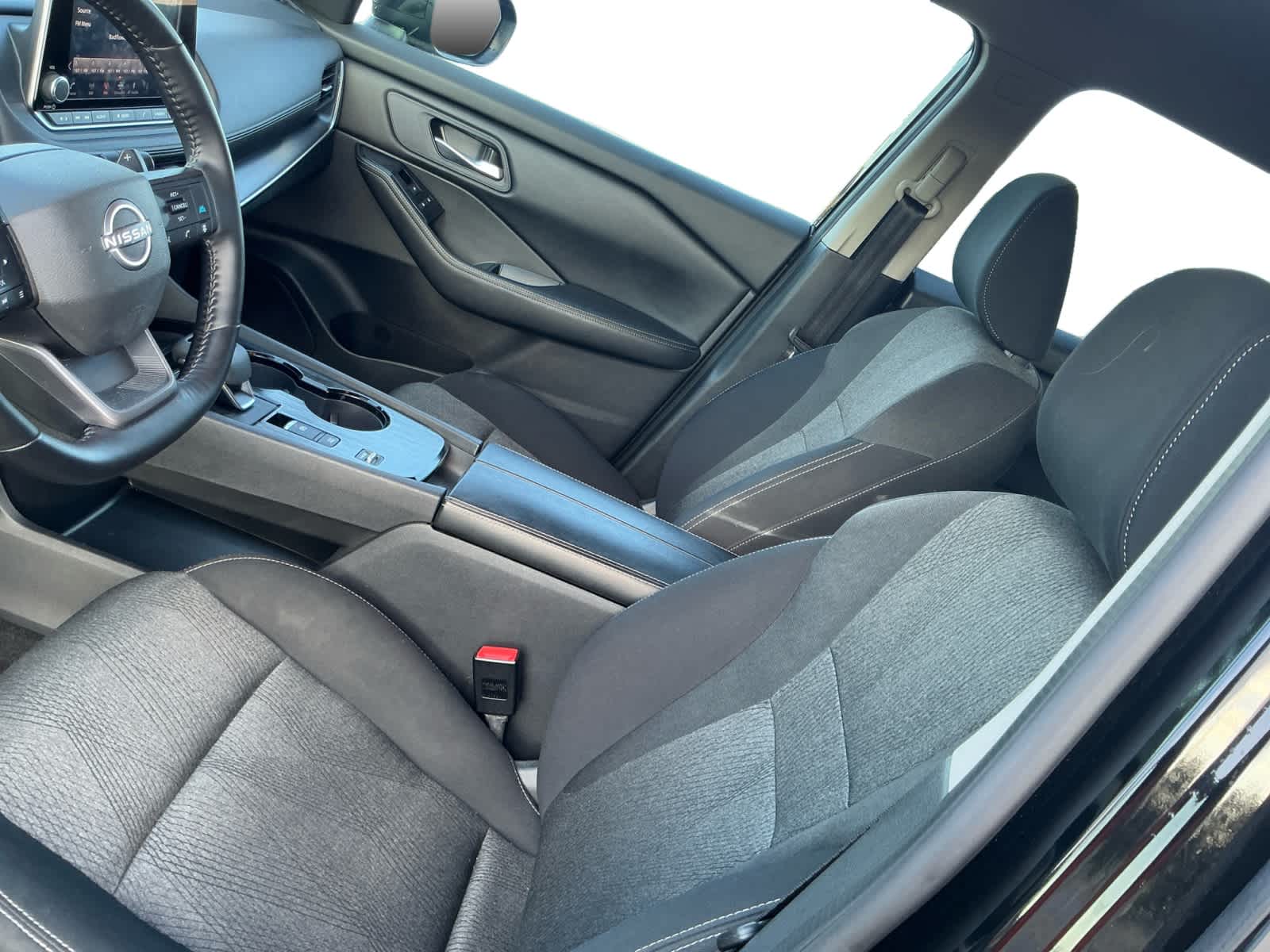Used 2025 Nissan Rogue SUV