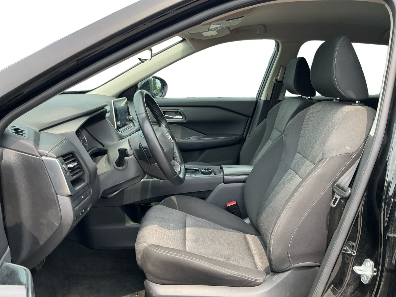 Used 2025 Nissan Rogue SUV
