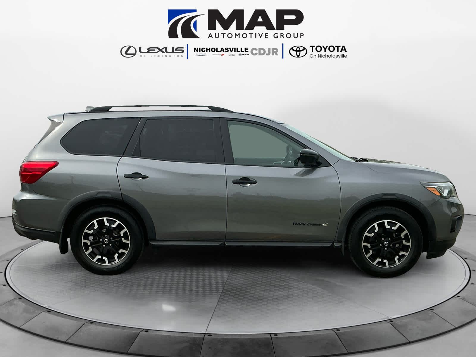 View vehicle photo 6