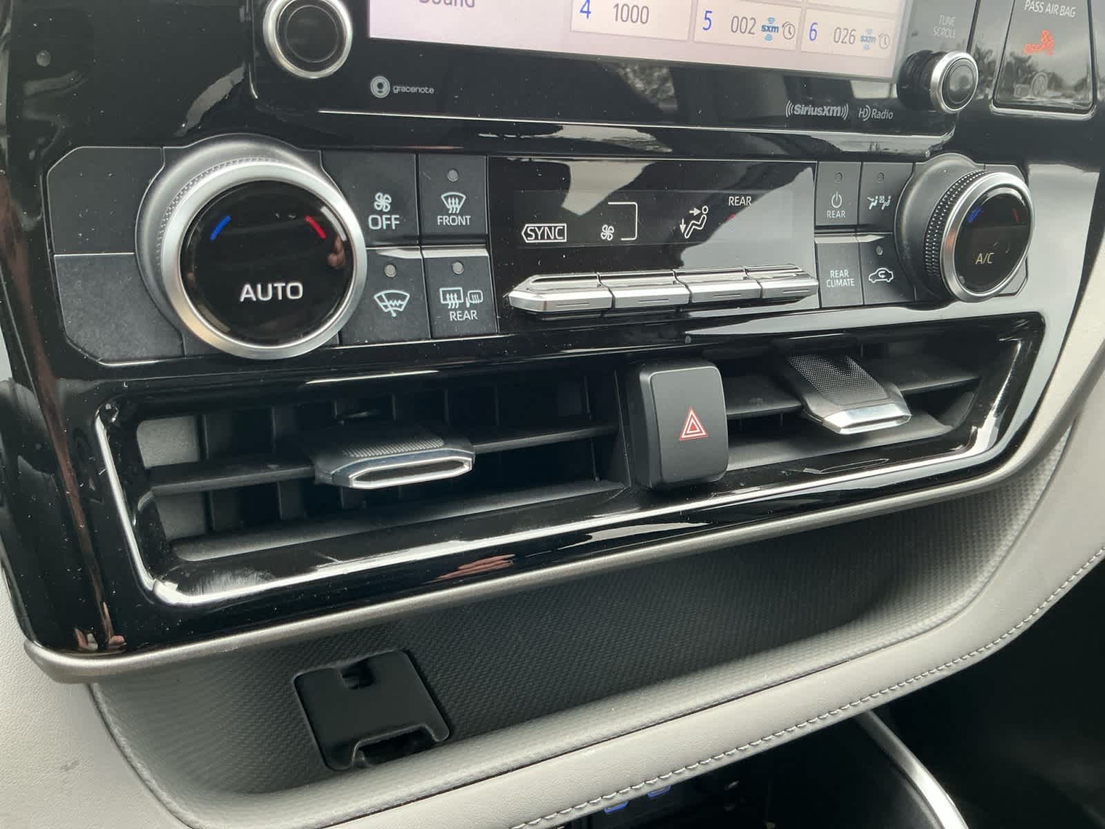 Used 2022 Toyota Highlander SUV