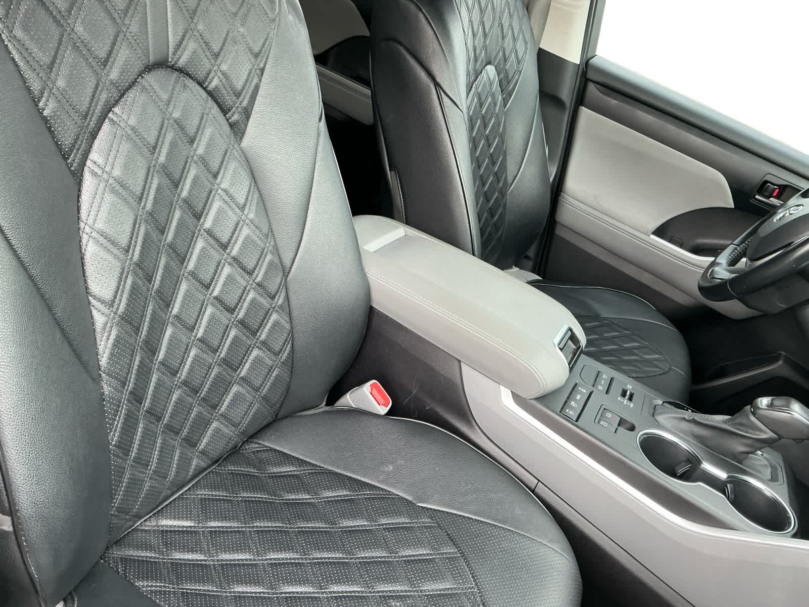 Used 2022 Toyota Highlander SUV