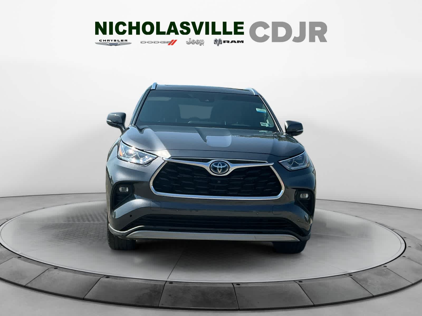 Used 2023 Toyota Highlander SUV