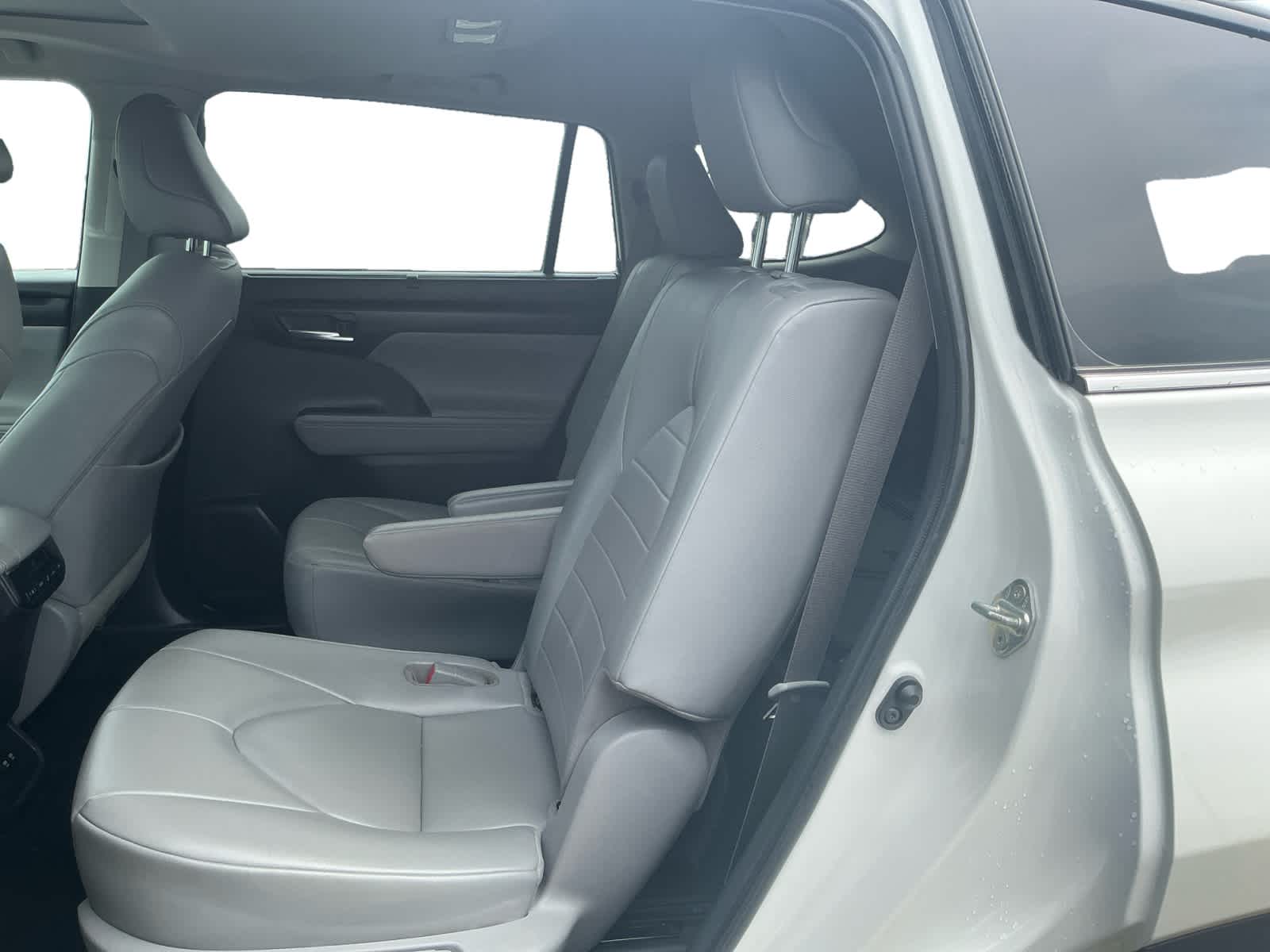 Used 2020 Toyota Highlander SUV