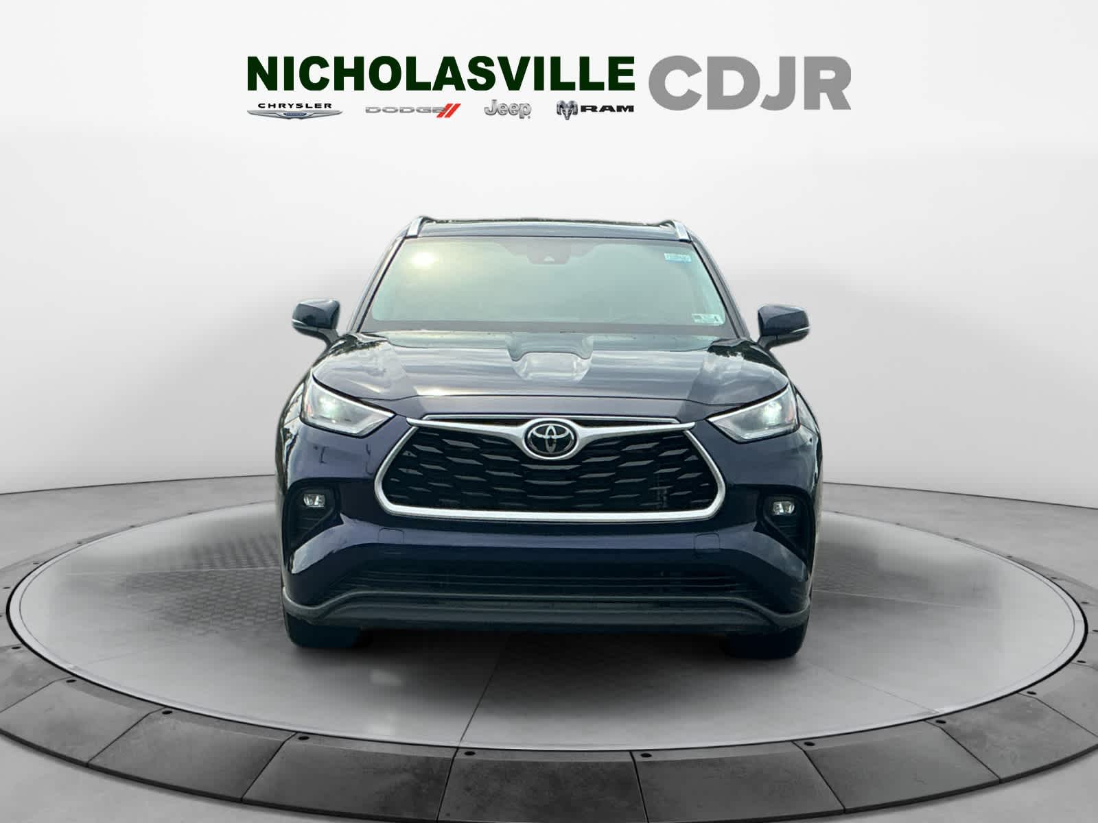 Used 2021 Toyota Highlander SUV