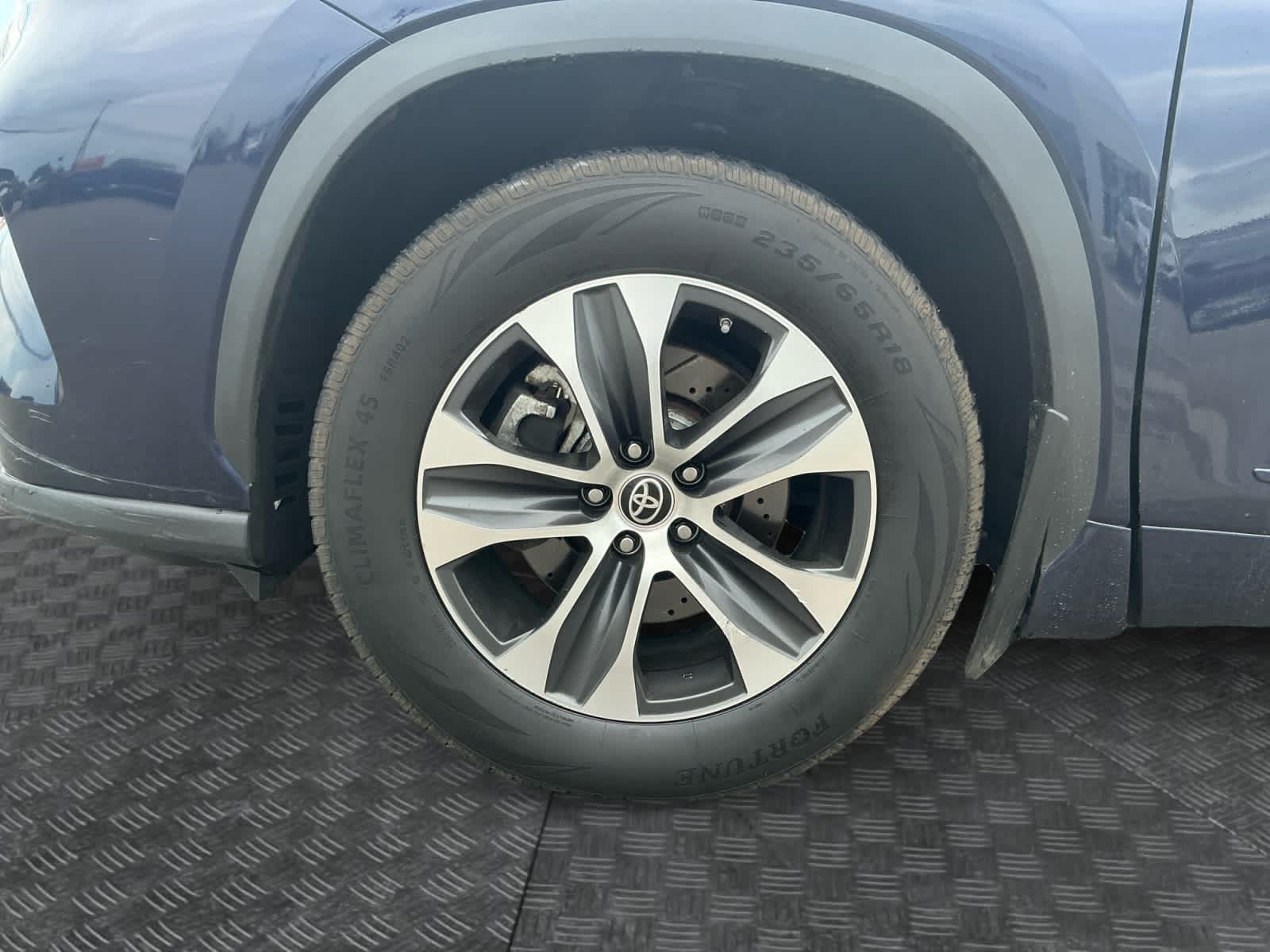Used 2021 Toyota Highlander SUV