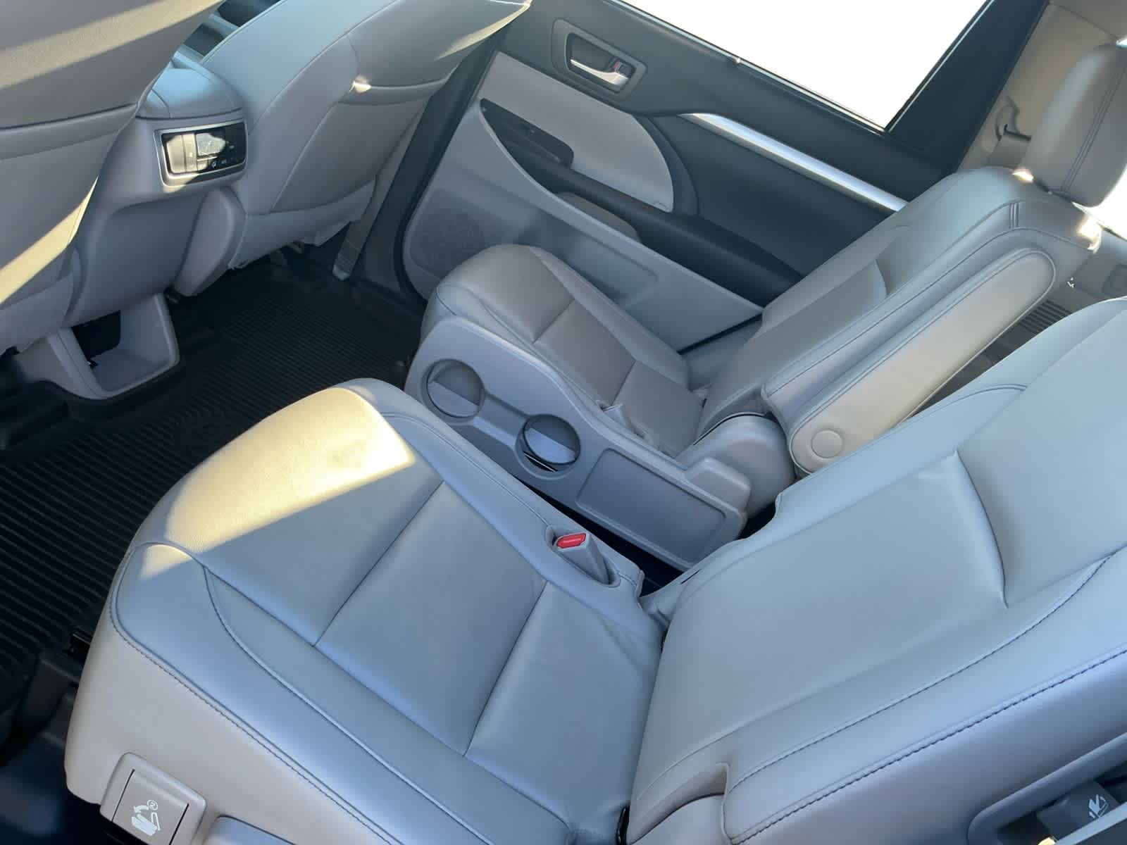 Used 2019 Toyota Highlander SUV
