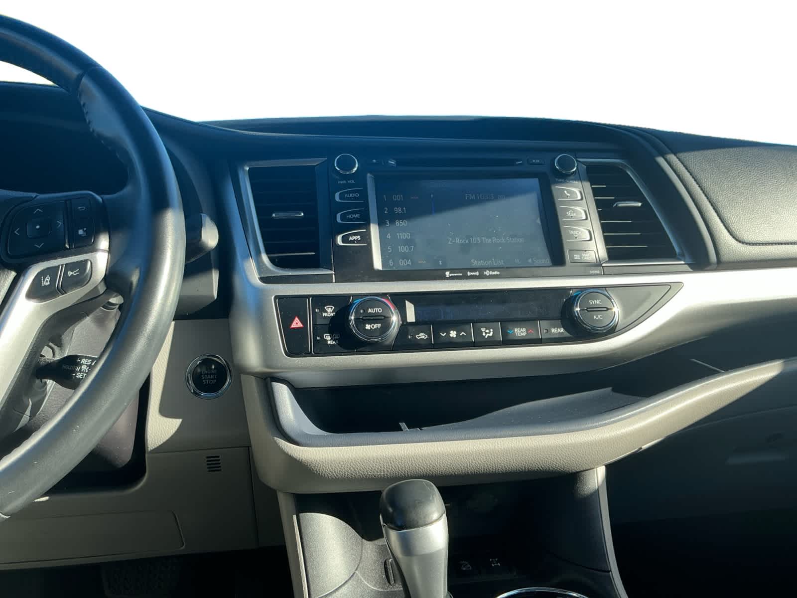 Used 2019 Toyota Highlander SUV